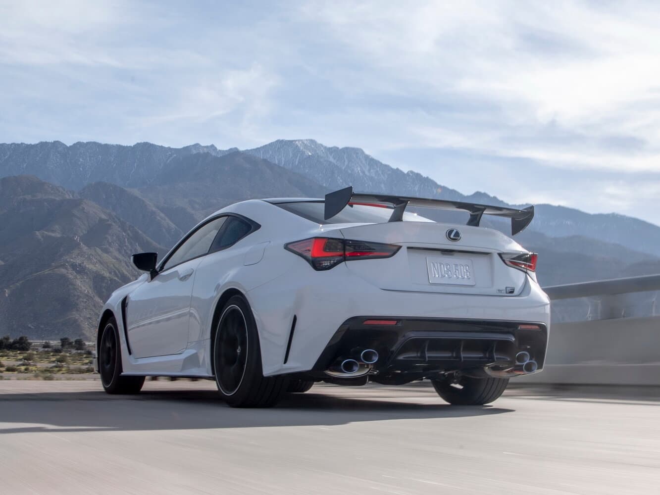Lexus RC F I Рестайлинг Купе, фото 4
