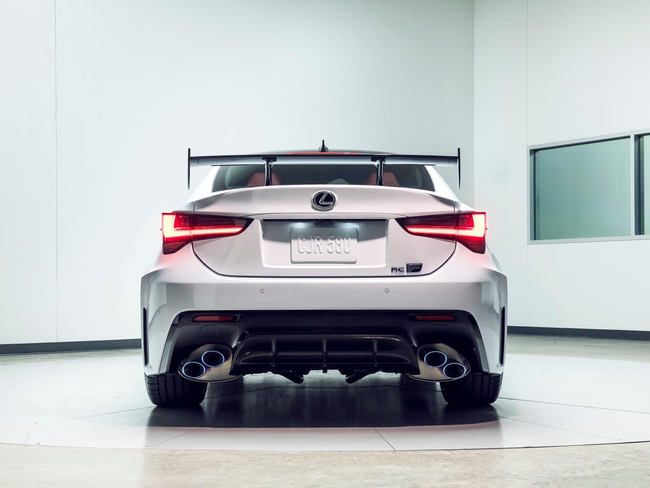 Lexus RC F I Рестайлинг Купе, фото 3