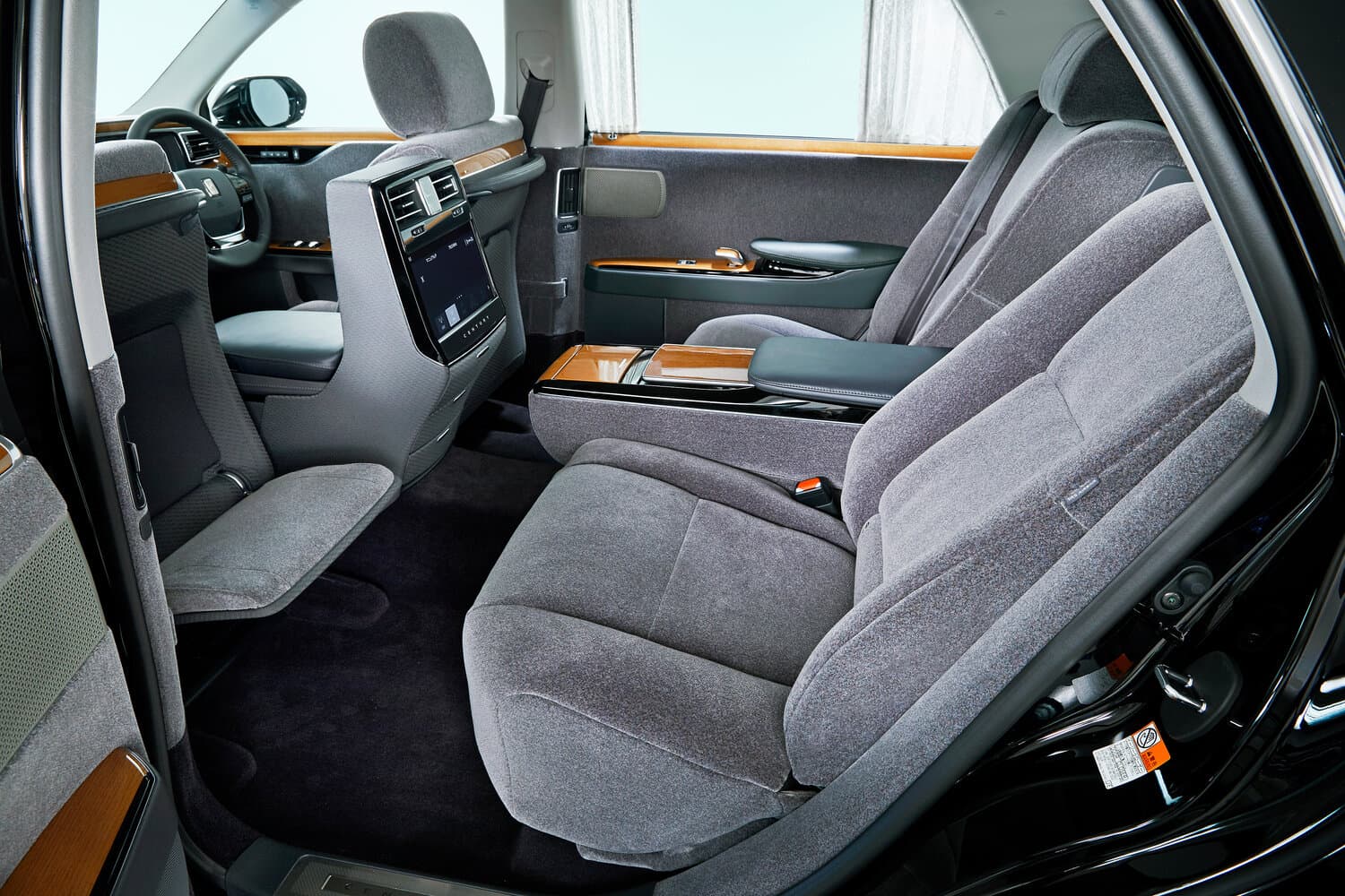 Toyota Century III (G60) Седан, фото 8