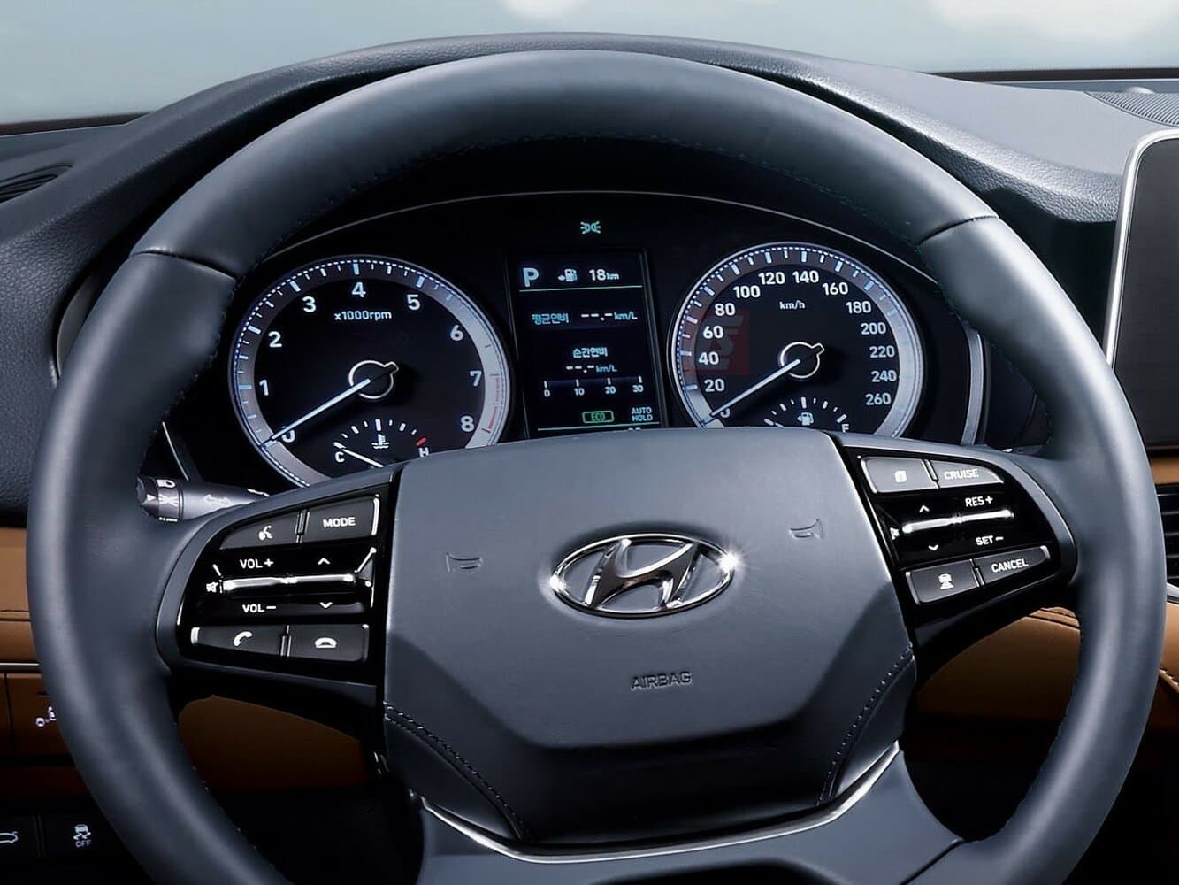 Hyundai Azera III Седан, фото 6