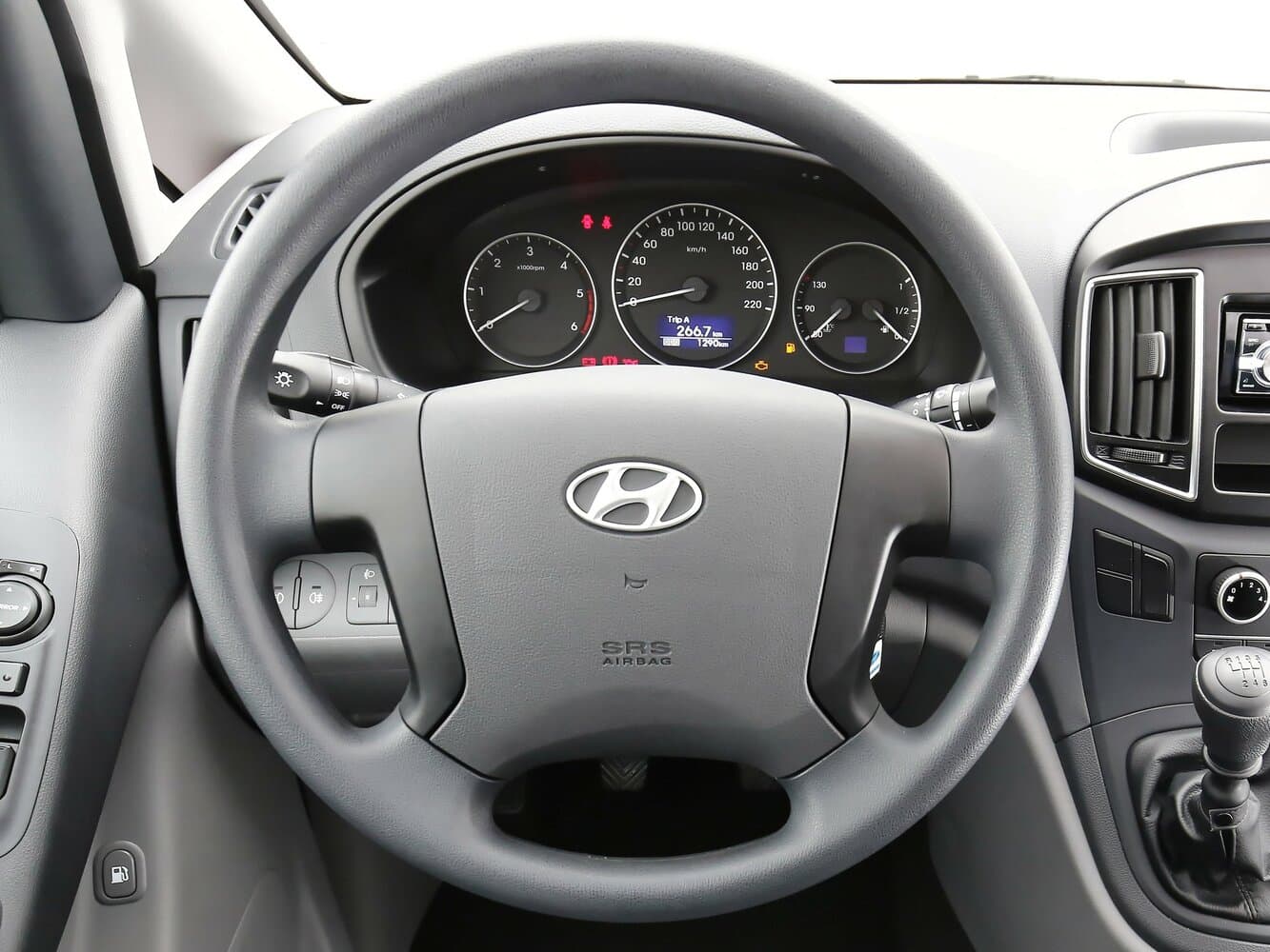 Hyundai H-1 II Рестайлинг Фургон, фото 9