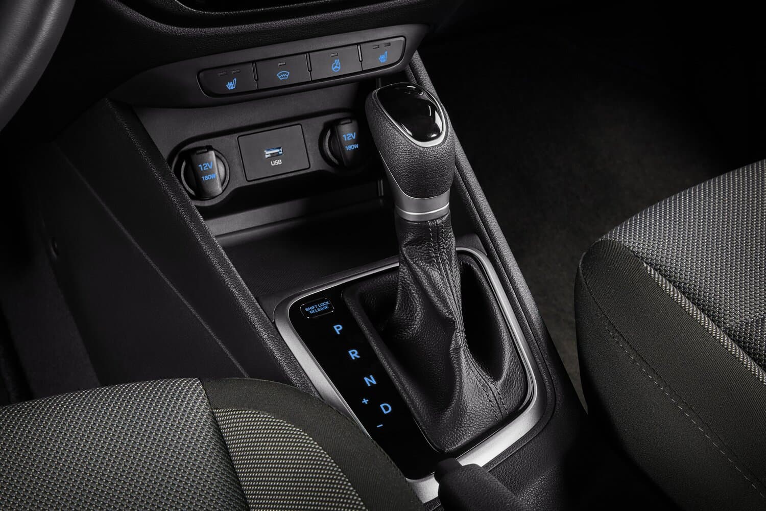 Hyundai Solaris II Рестайлинг Седан, фото 10
