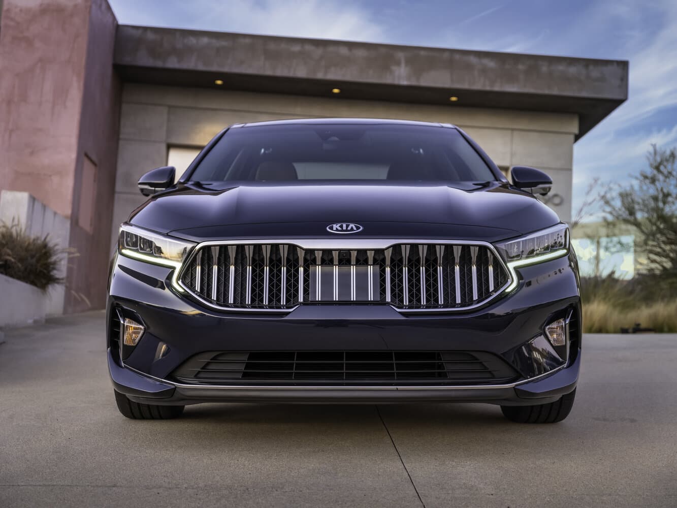 Kia Cadenza II Рестайлинг Седан, фото 3