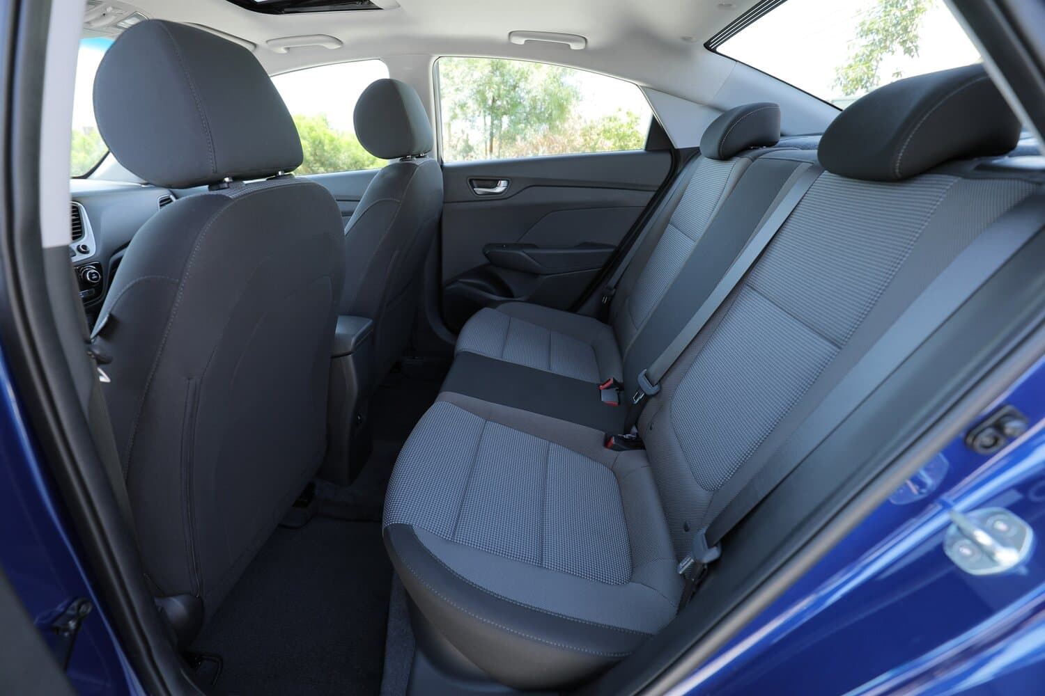 Hyundai Accent V Седан, фото 10