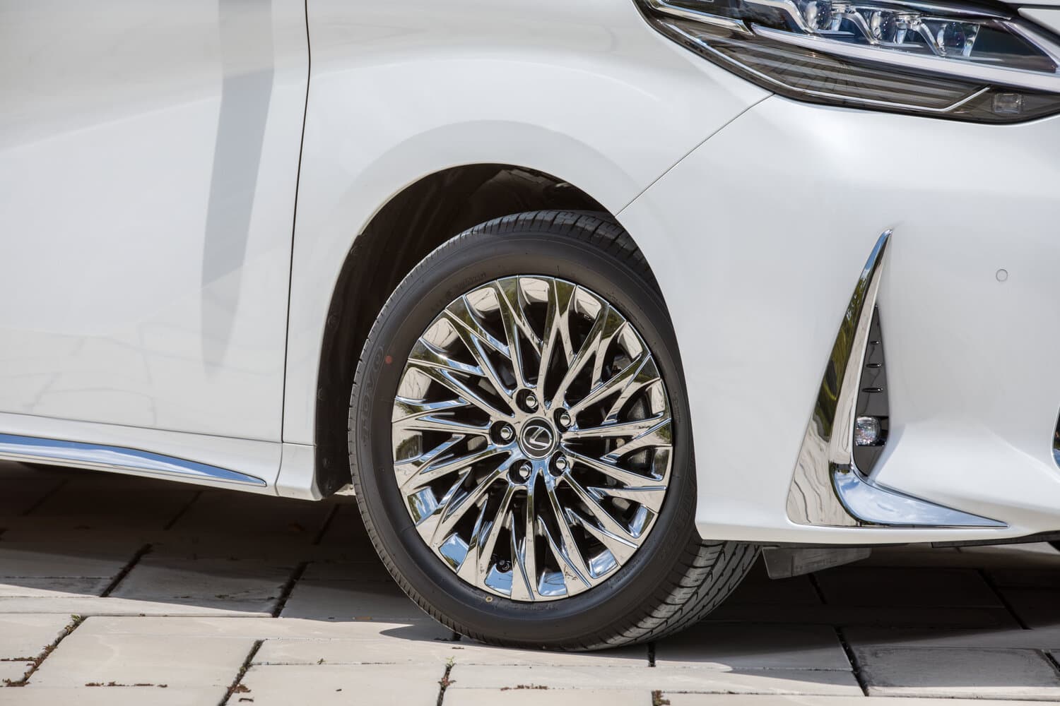 Lexus LM I Минивэн, фото 15