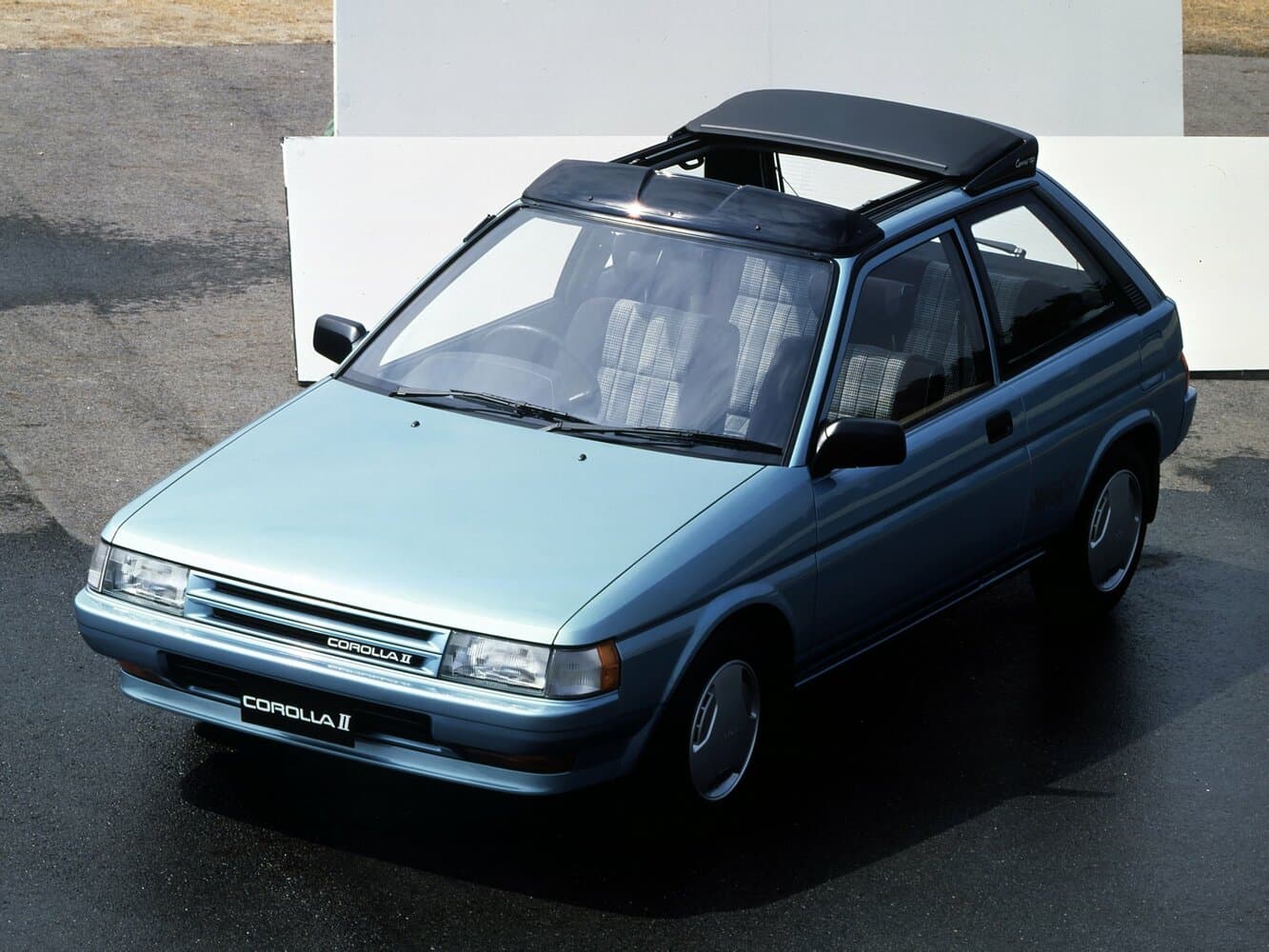 Toyota Corolla II III (L30) Хэтчбек 3 дв.
