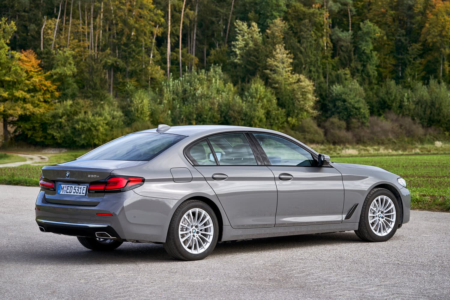 BMW 5 series VII (G30/G31) Рестайлинг Седан, фото 5
