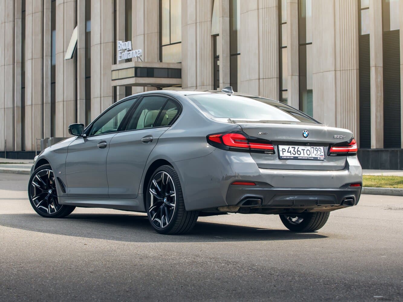 BMW 5 series VII (G30/G31) Рестайлинг Седан, фото 21