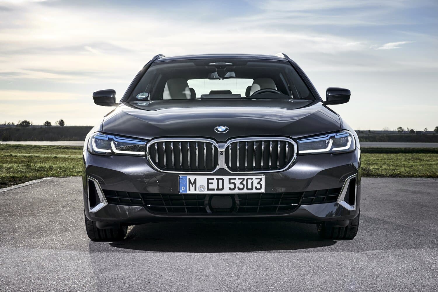 BMW 5 series VII (G30/G31) Рестайлинг Универсал 5 дв., фото 3