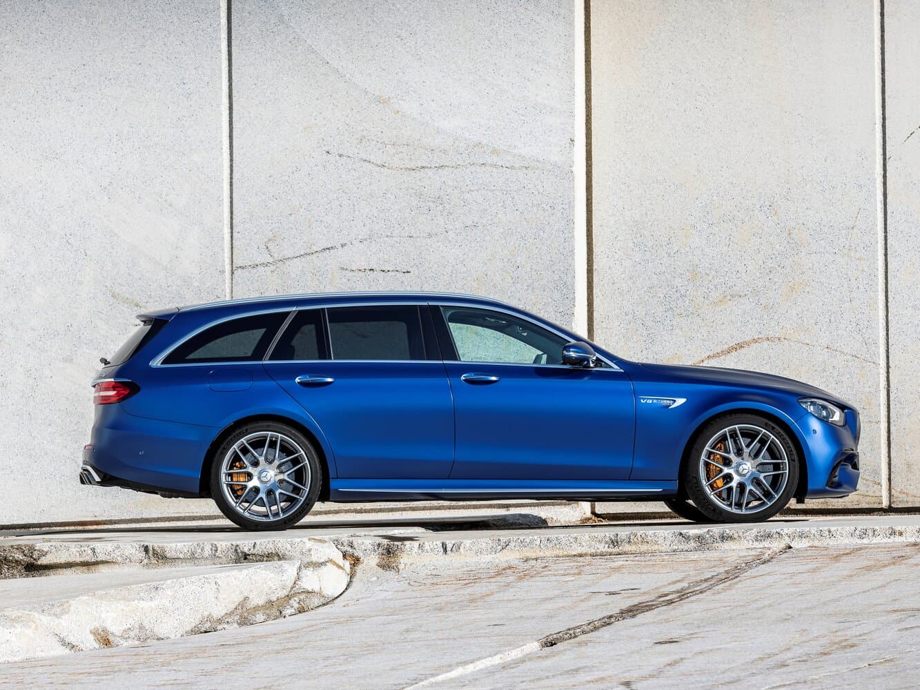 Mercedes-Benz E-Class AMG V (W213) Рестайлинг Универсал 5 дв., фото 2