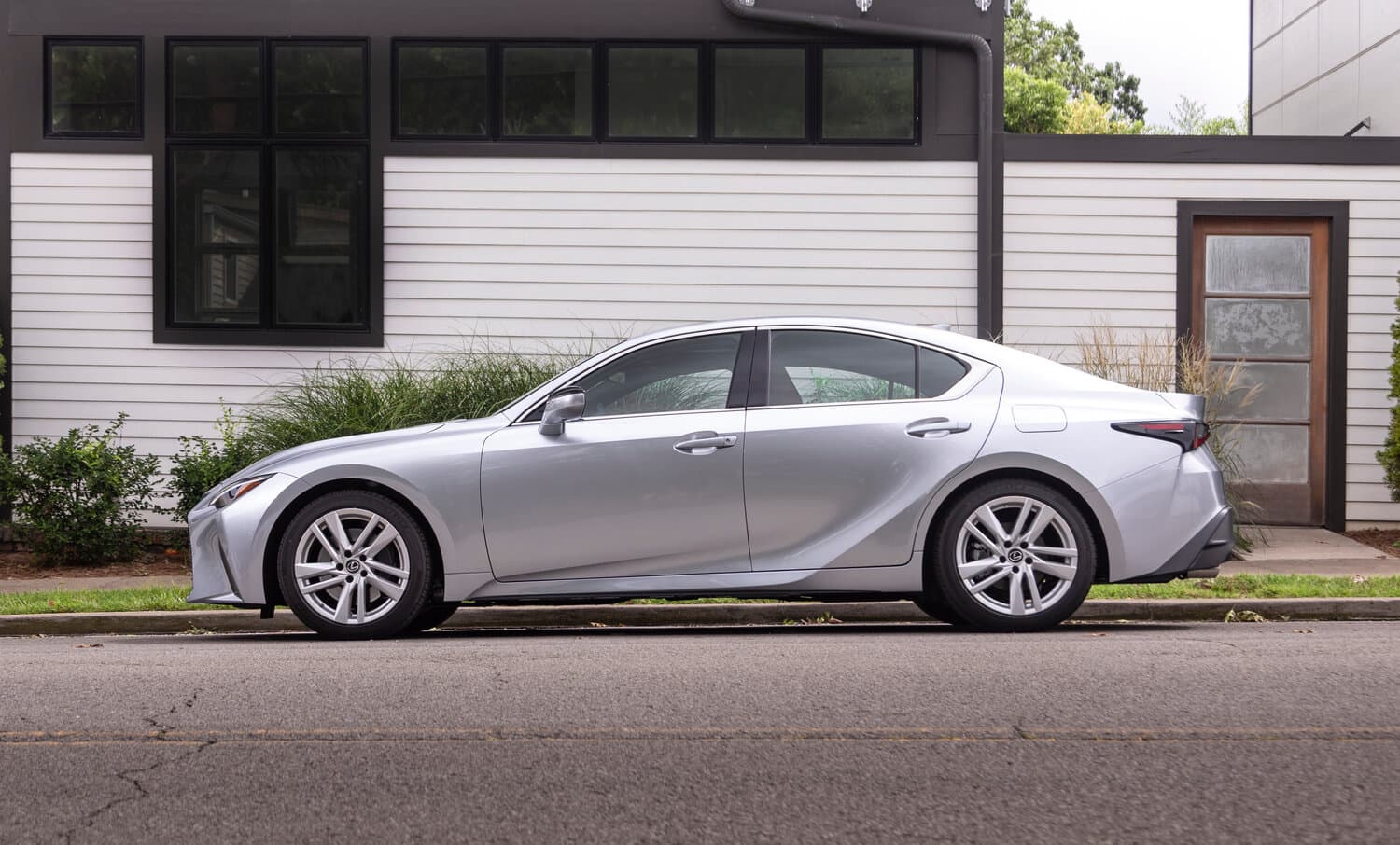 Lexus IS III Рестайлинг 2 Седан, фото 2