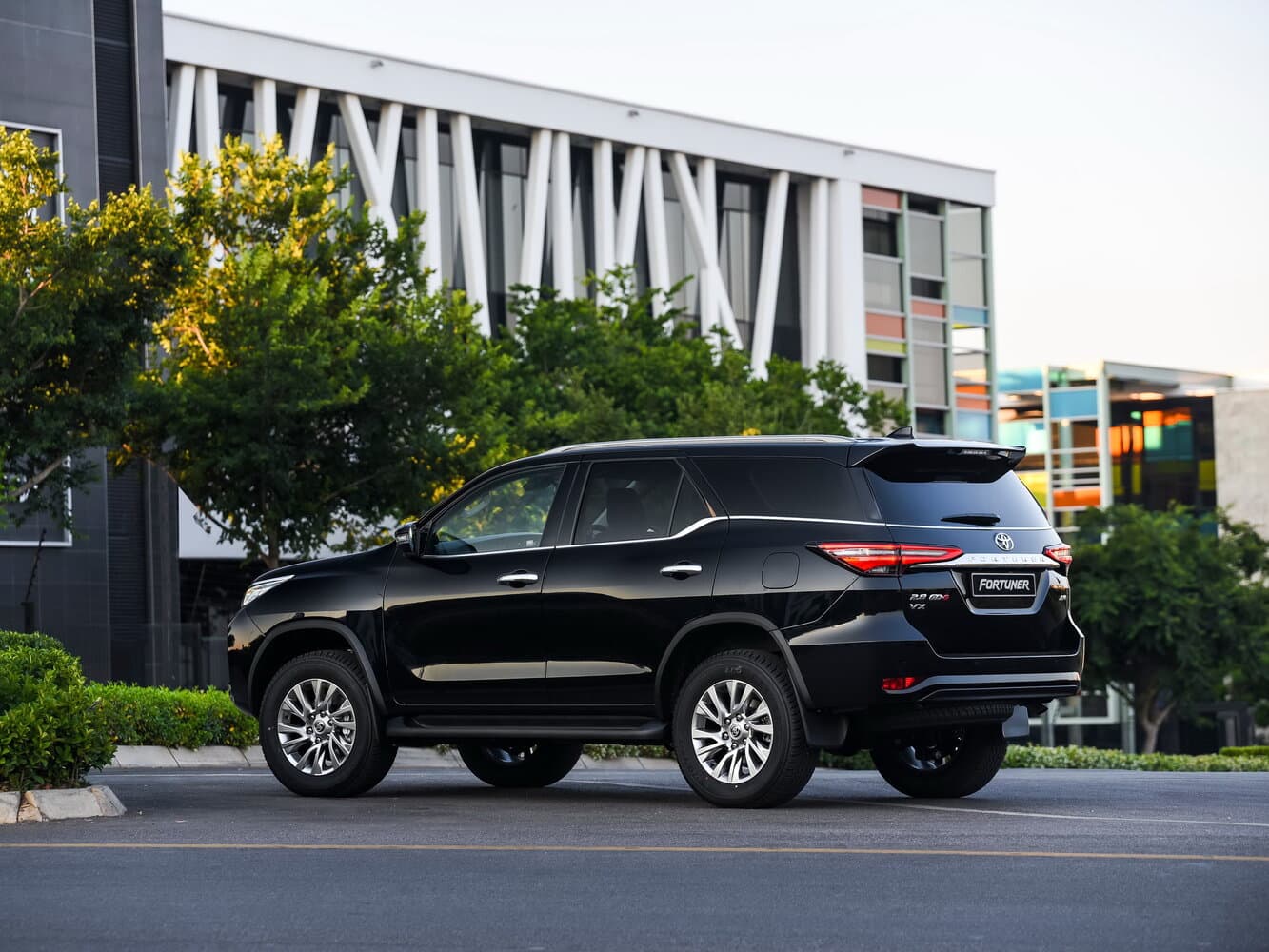 Toyota Fortuner II Рестайлинг Внедорожник 5 дв., фото 2