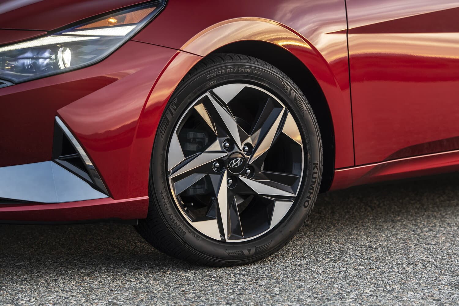 Hyundai Elantra VII (CN7) Седан, фото 18