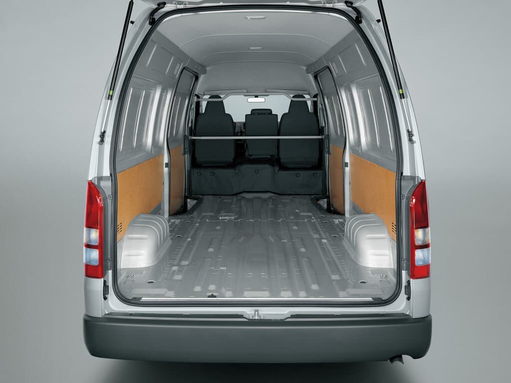 Toyota HiAce H200 Фургон, фото 6
