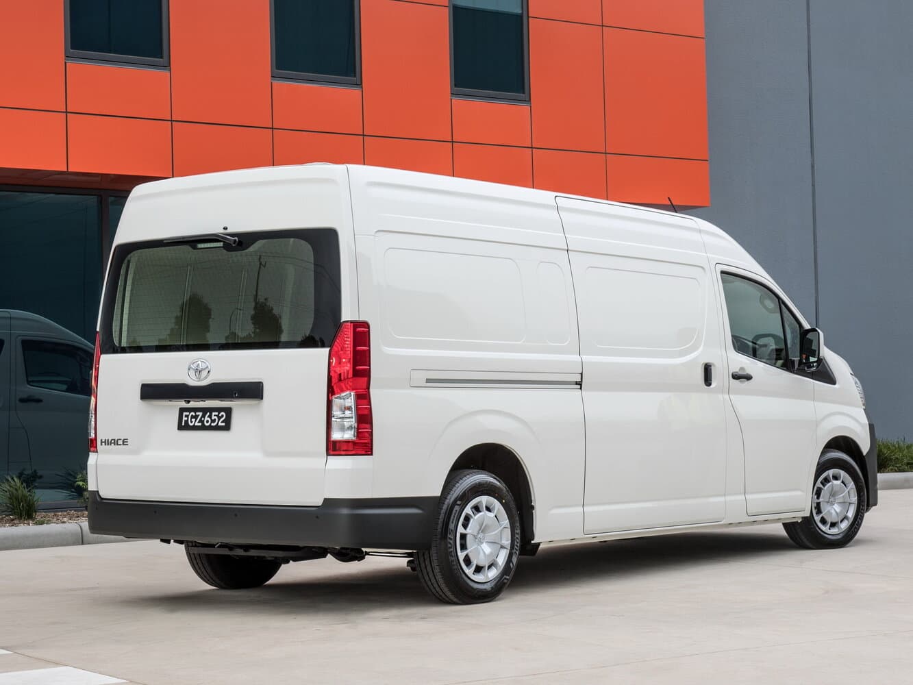 Toyota HiAce H300 Фургон, фото 4