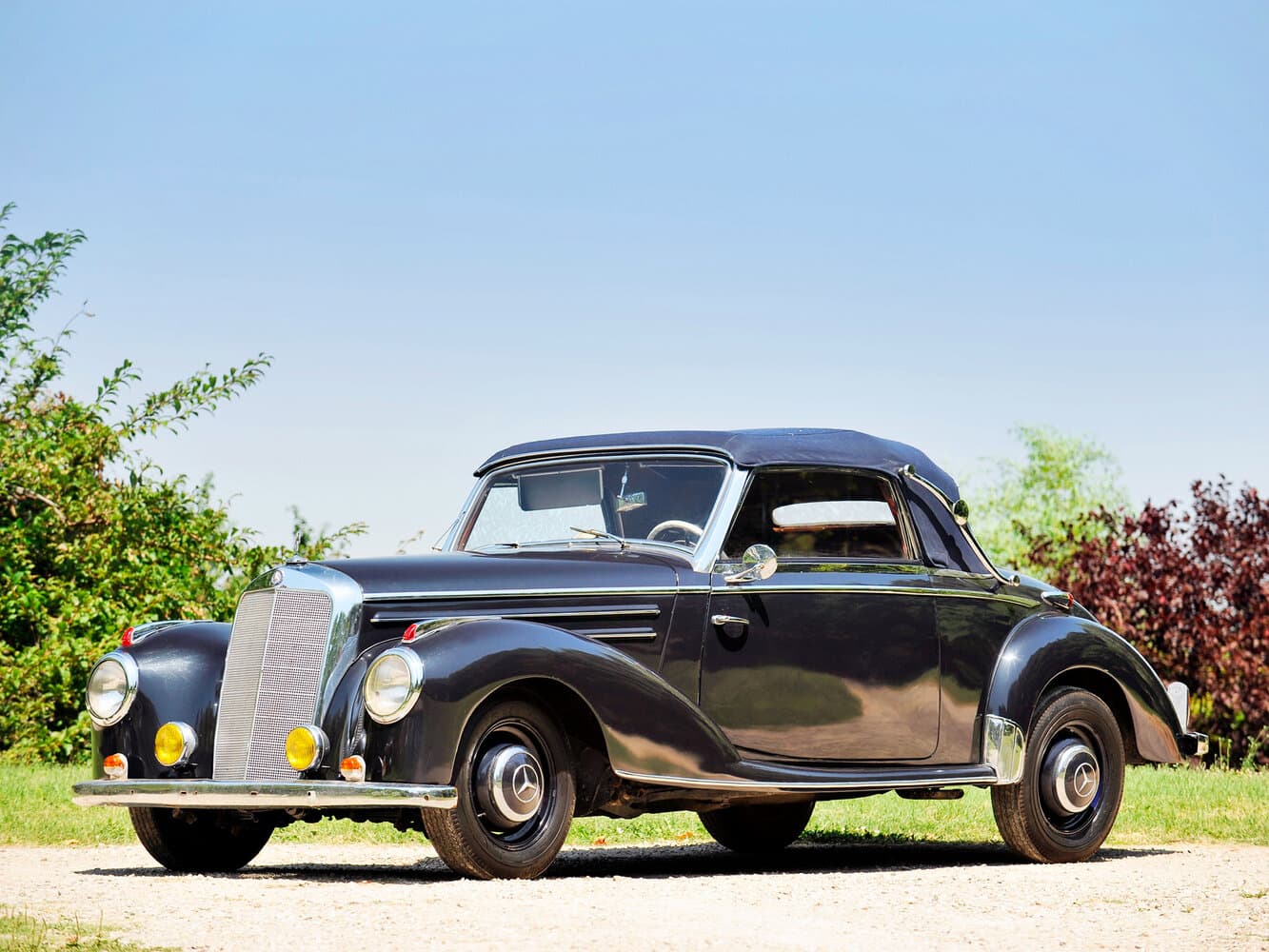 Mercedes-Benz 220 (W187)  Кабриолет
