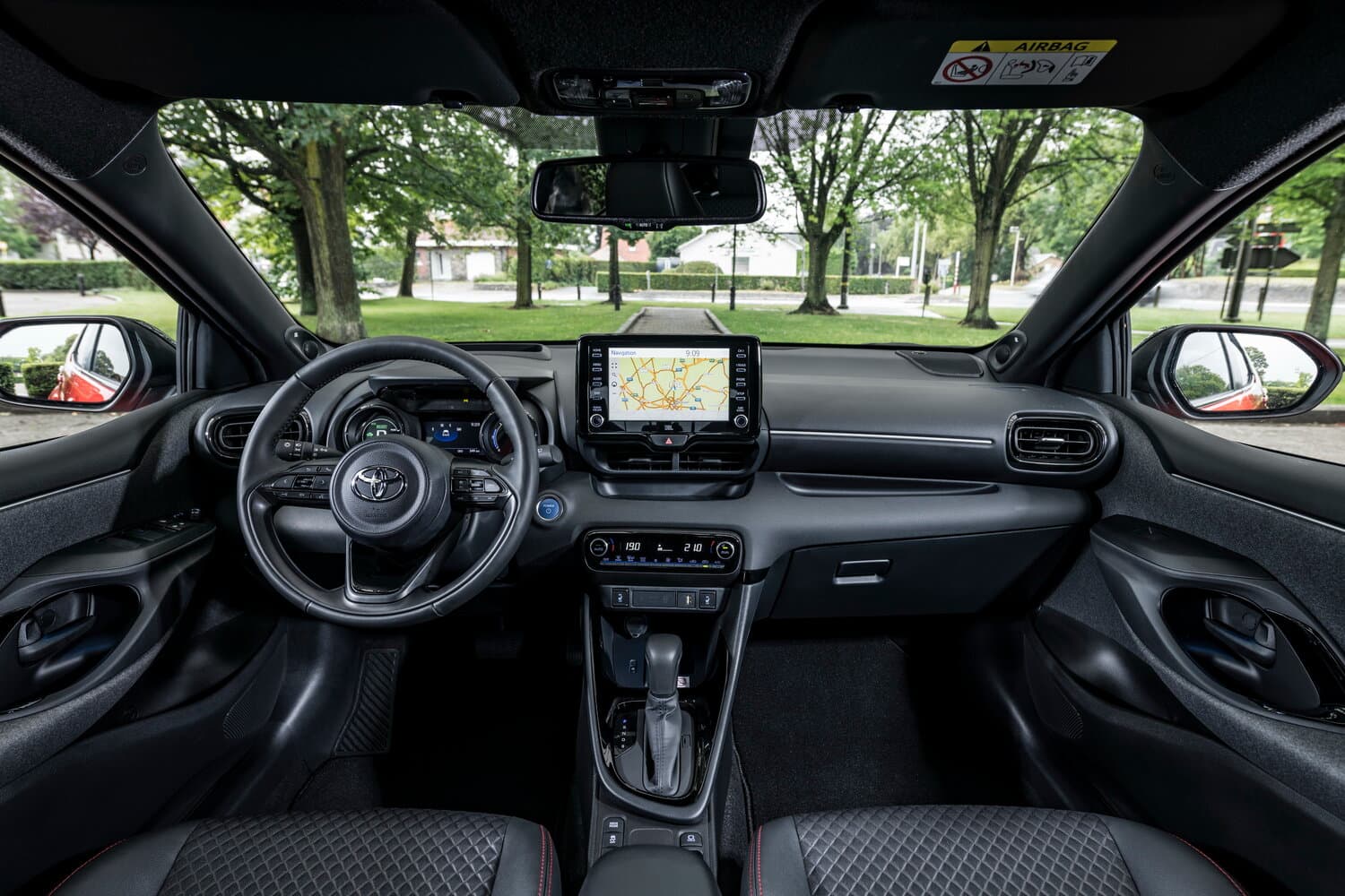 Toyota Yaris IV Хэтчбек 5 дв., фото 6