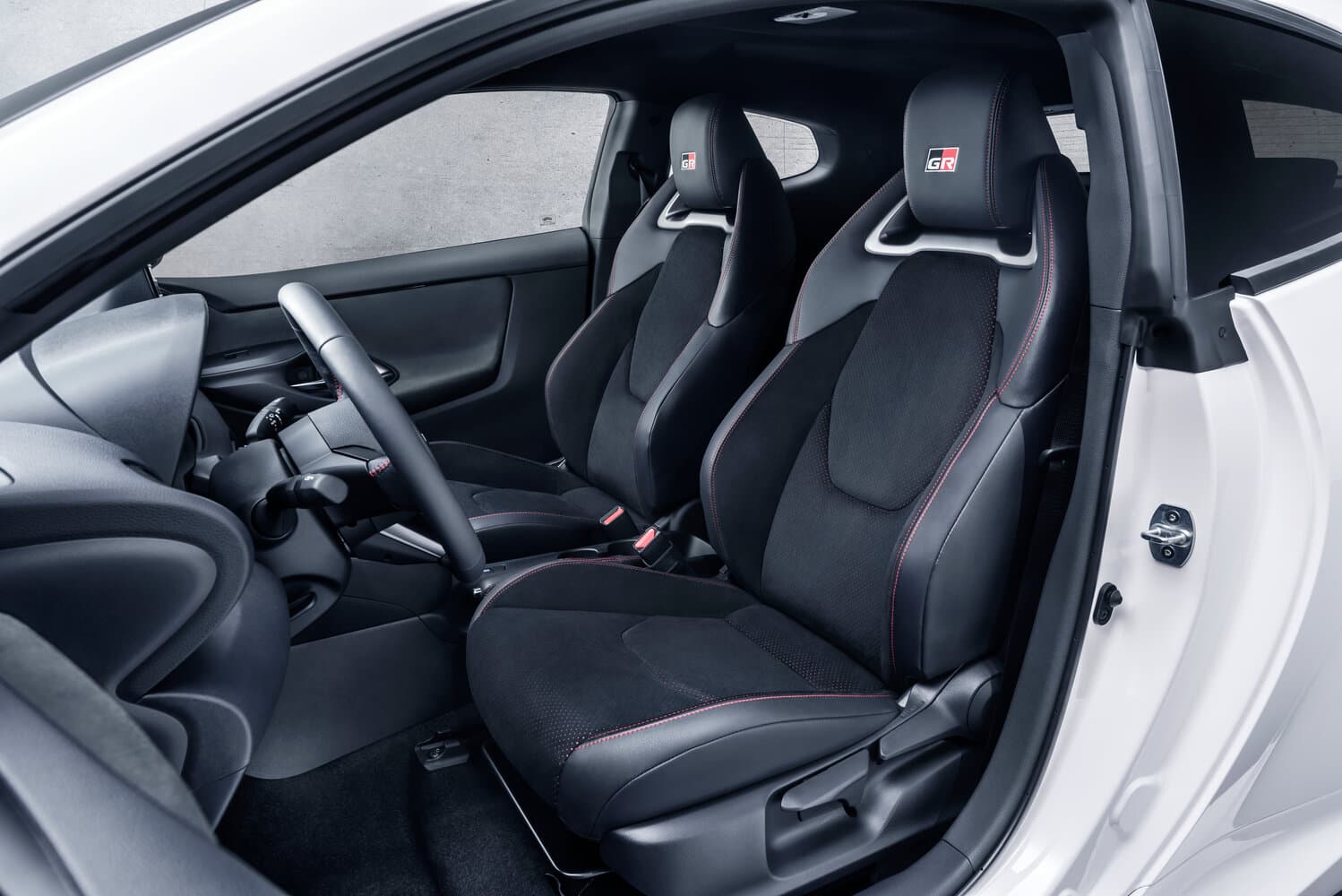 Toyota Yaris IV Хэтчбек 3 дв. GR, фото 12