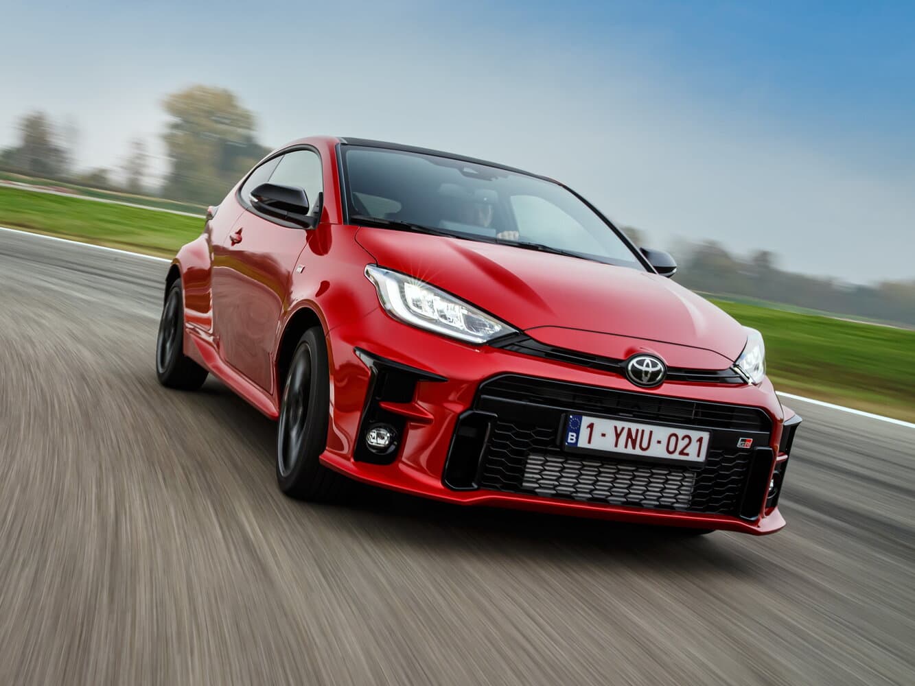 Toyota Yaris IV Хэтчбек 3 дв. GR
