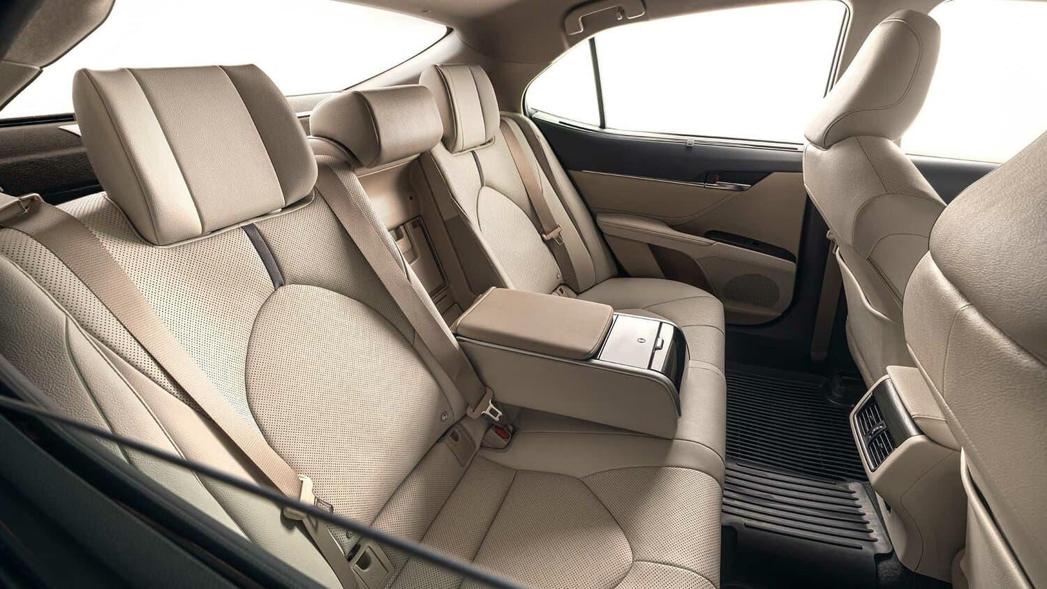 Toyota Camry VIII (XV70) Рестайлинг Седан, фото 10