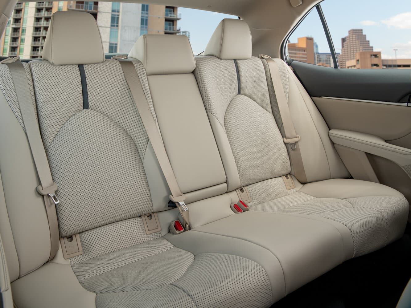 Toyota Camry VIII (XV70) Рестайлинг Седан, фото 11