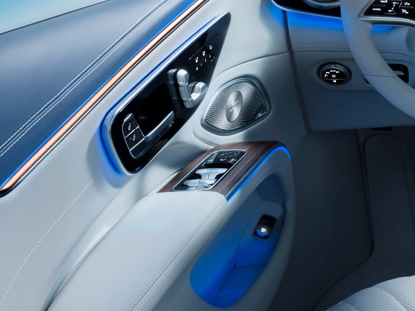 Mercedes-Benz EQS Лифтбек, фото 8