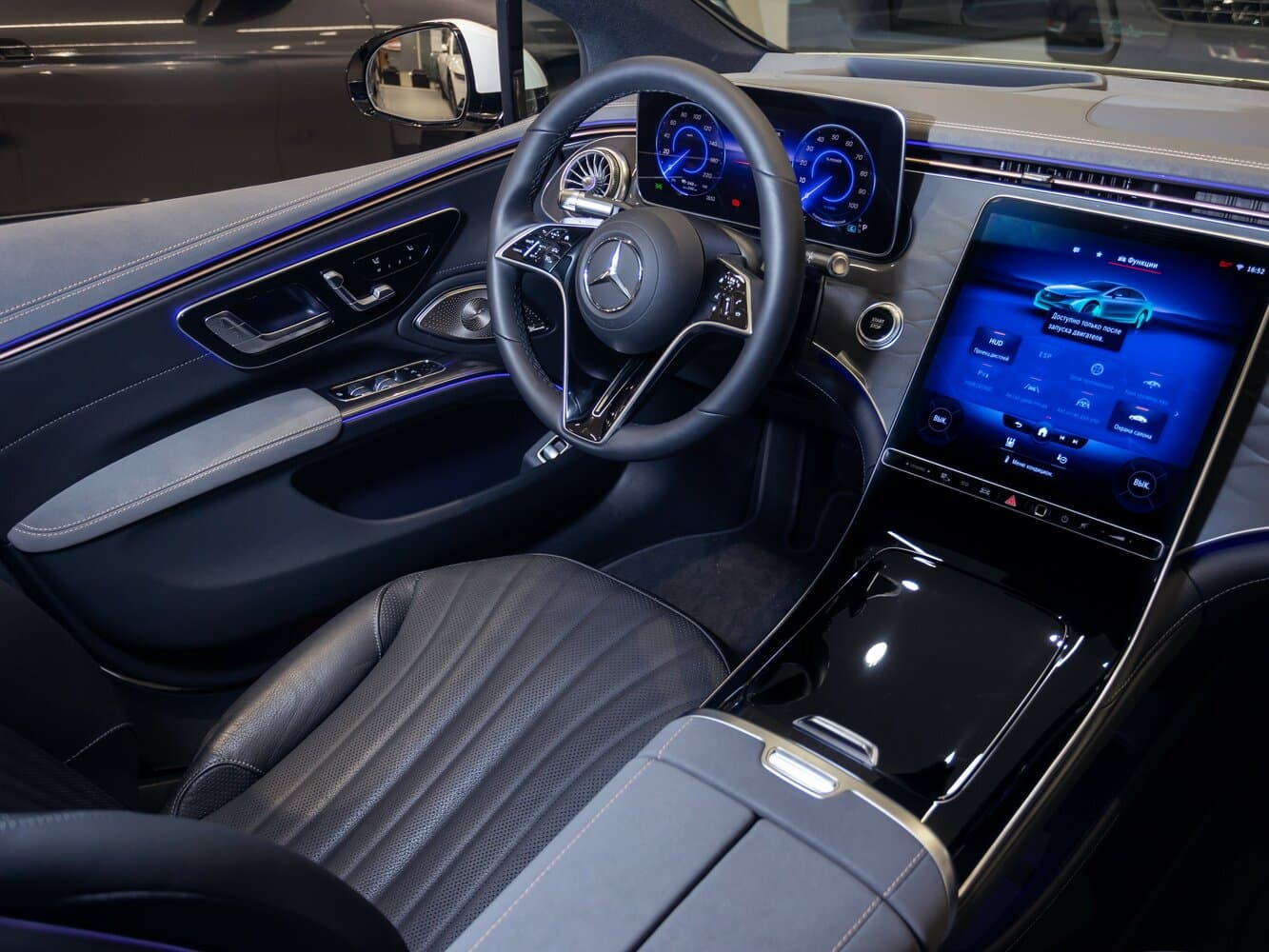 Mercedes-Benz EQS Лифтбек, фото 24