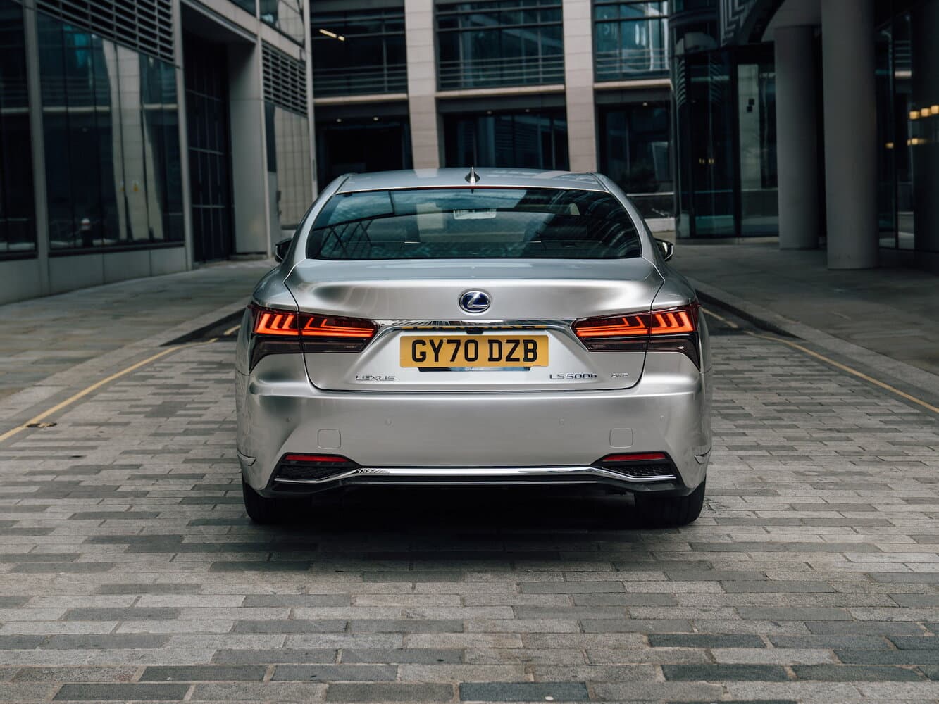 Lexus LS V Рестайлинг Седан, фото 4