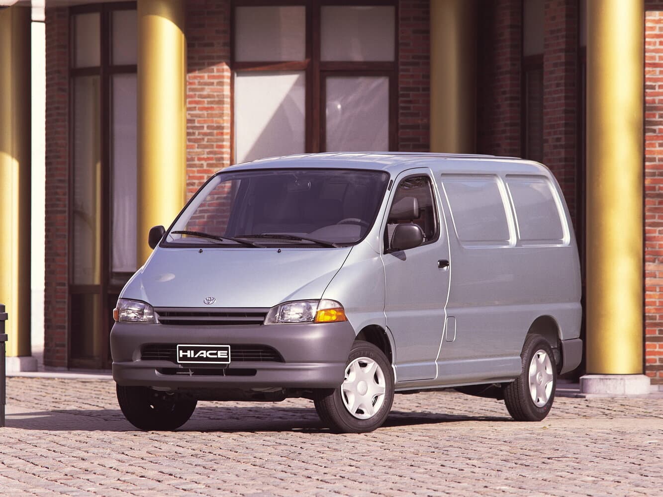 Toyota HiAce XH10 Фургон