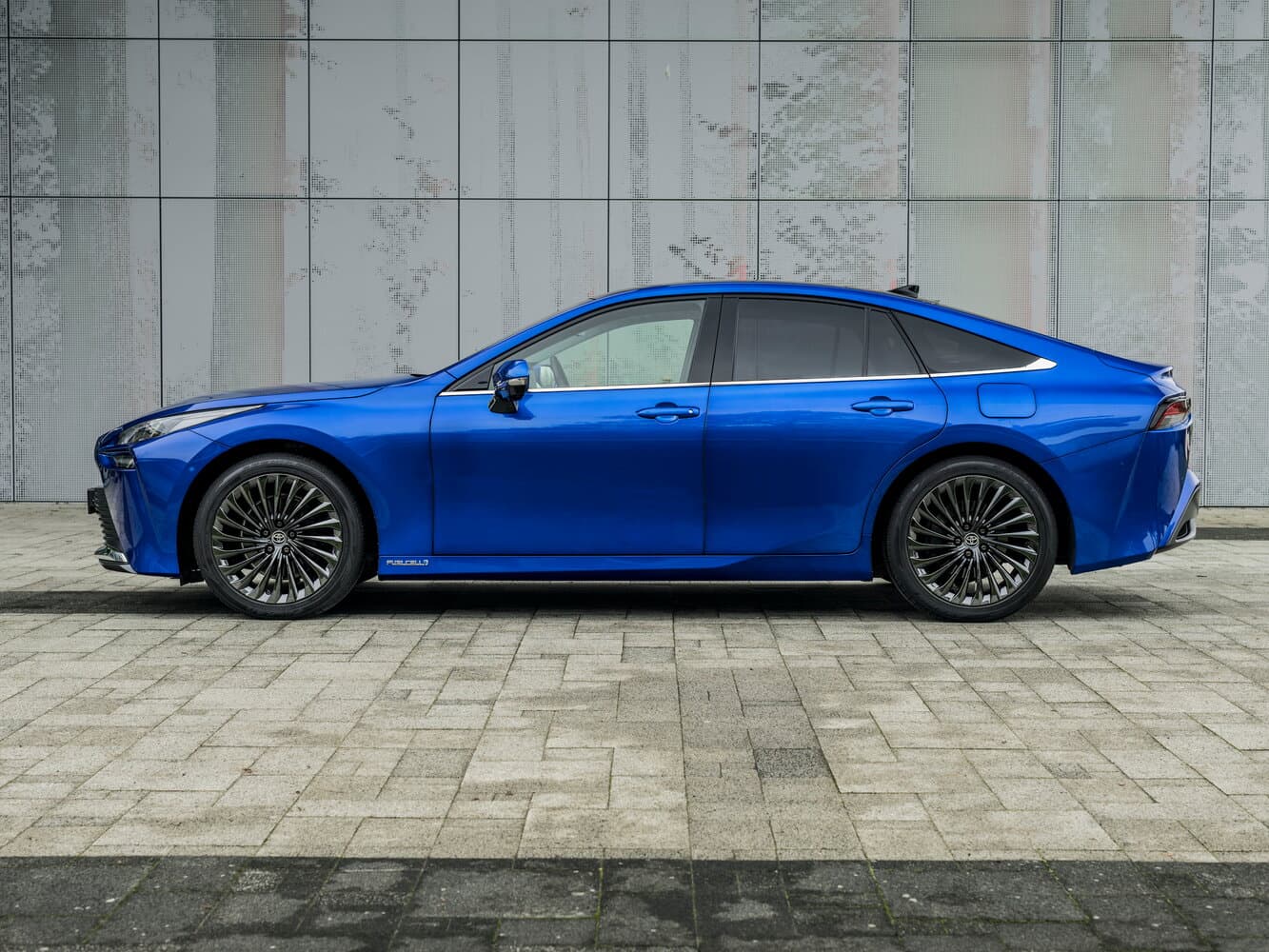 Toyota Mirai II Седан, фото 2
