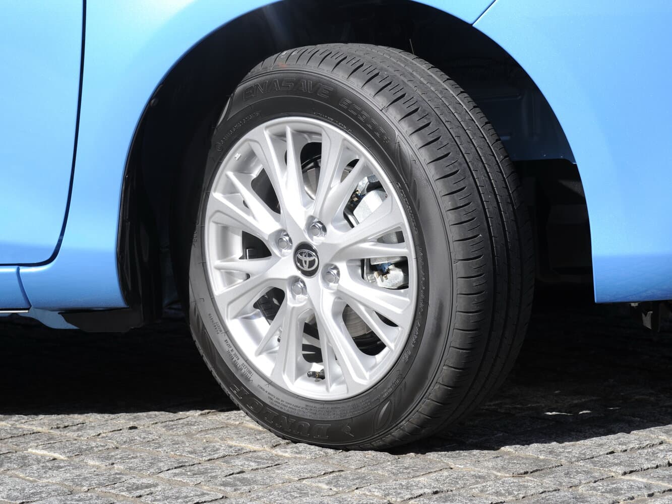 Toyota Vitz III (XP130) Рестайлинг 2 Хэтчбек 5 дв., фото 11