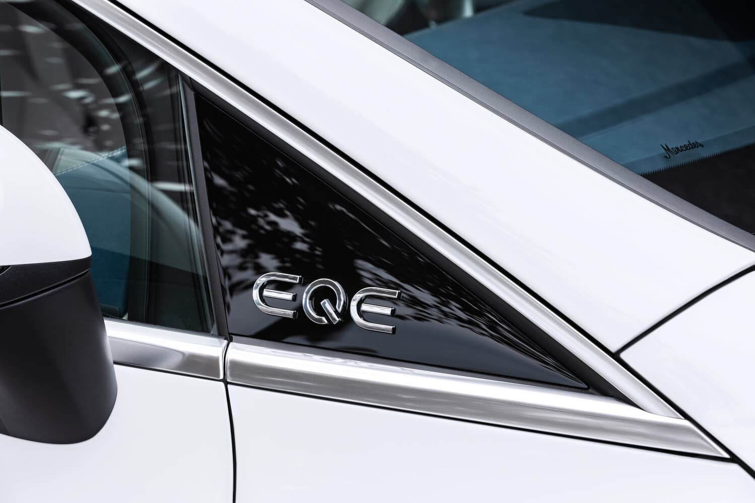Mercedes-Benz EQE Седан, фото 17