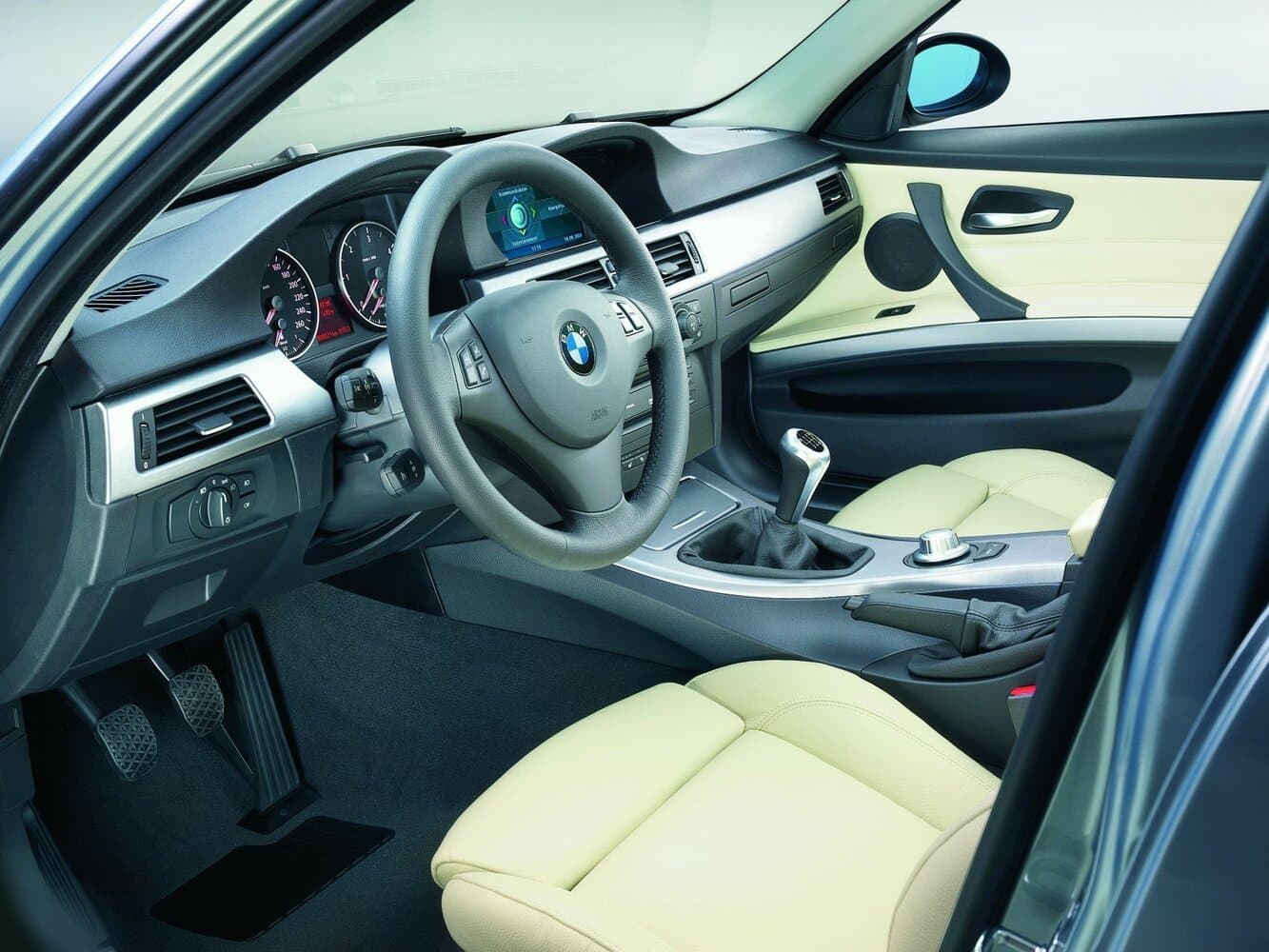 BMW 3 series V (E90/E91/E92/E93) Седан, фото 11