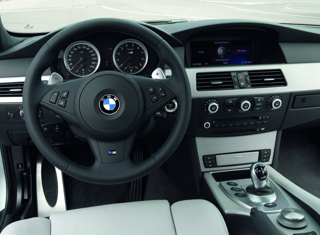 BMW M5 IV (E60/E61) Универсал 5 дв., фото 10
