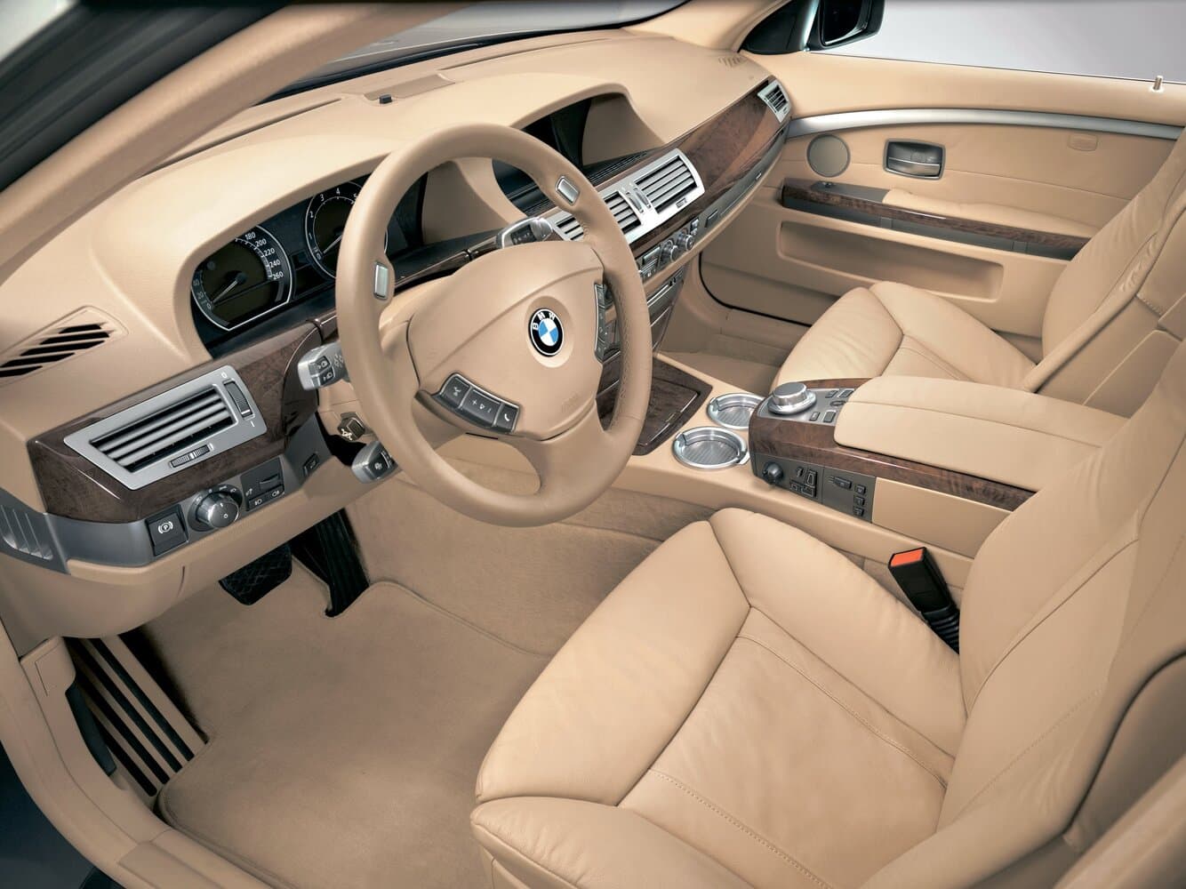 BMW 7 series IV (E65/E66) Рестайлинг Седан, фото 11
