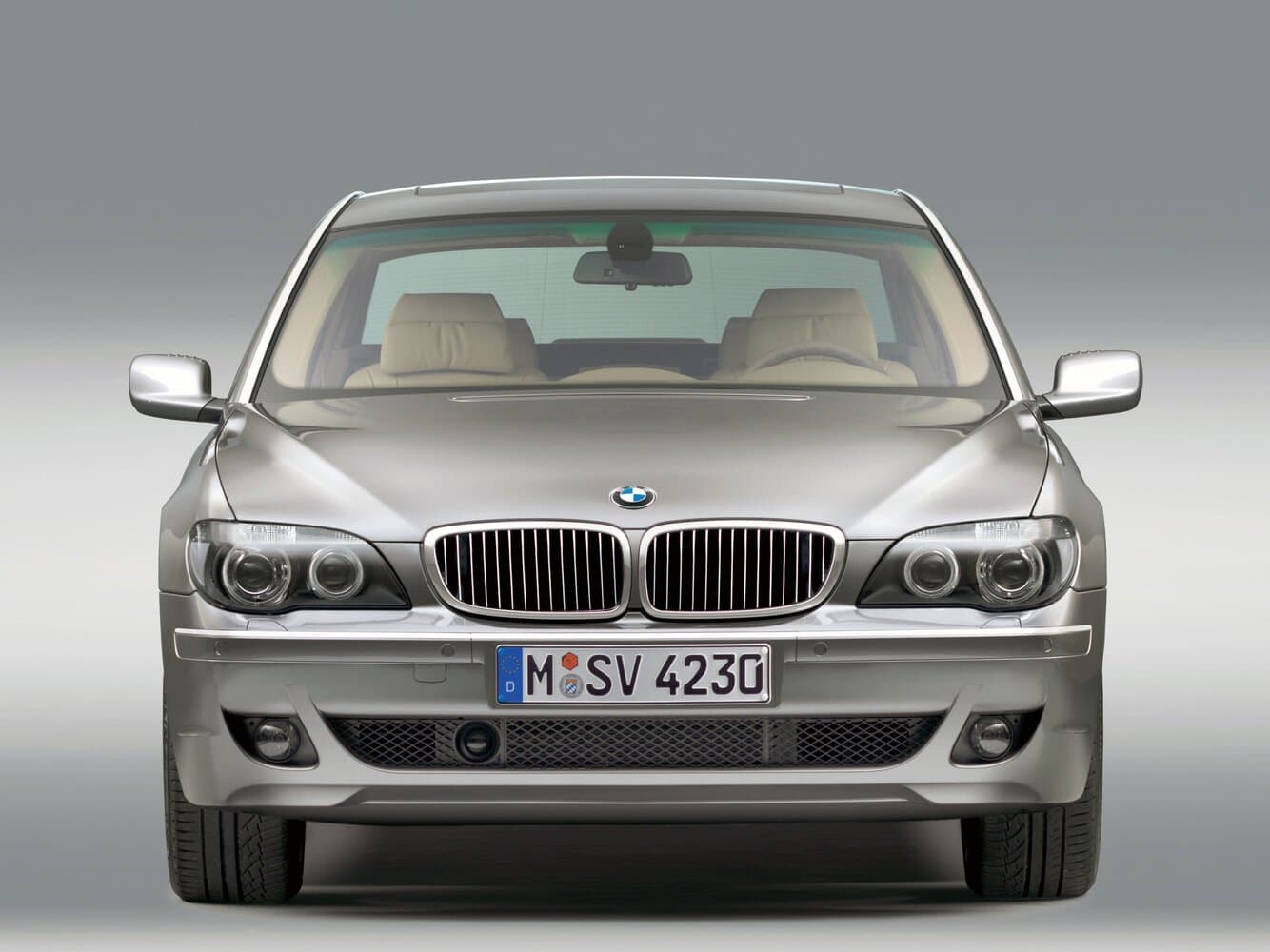 BMW 7 series IV (E65/E66) Рестайлинг Седан Long, фото 3