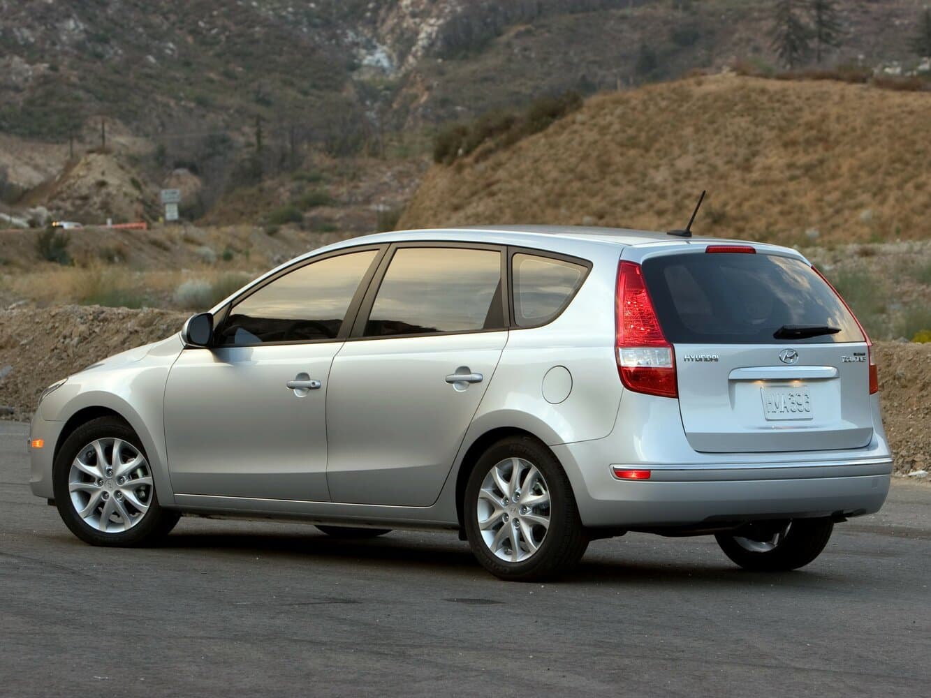 Hyundai Elantra IV (HD) Универсал 5 дв., фото 4