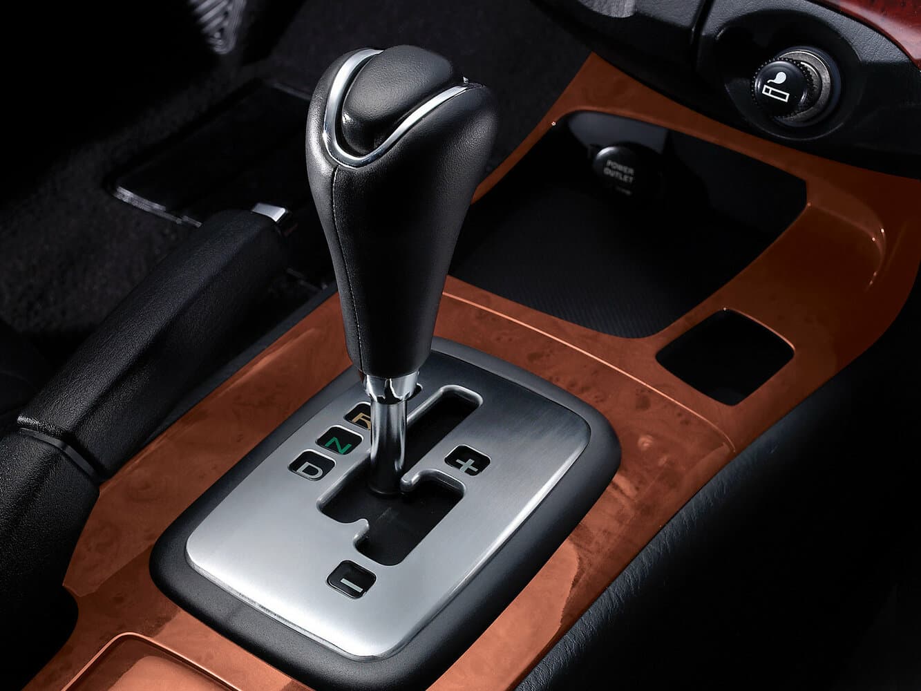 Hyundai Sonata IV (EF) Рестайлинг Седан, фото 7