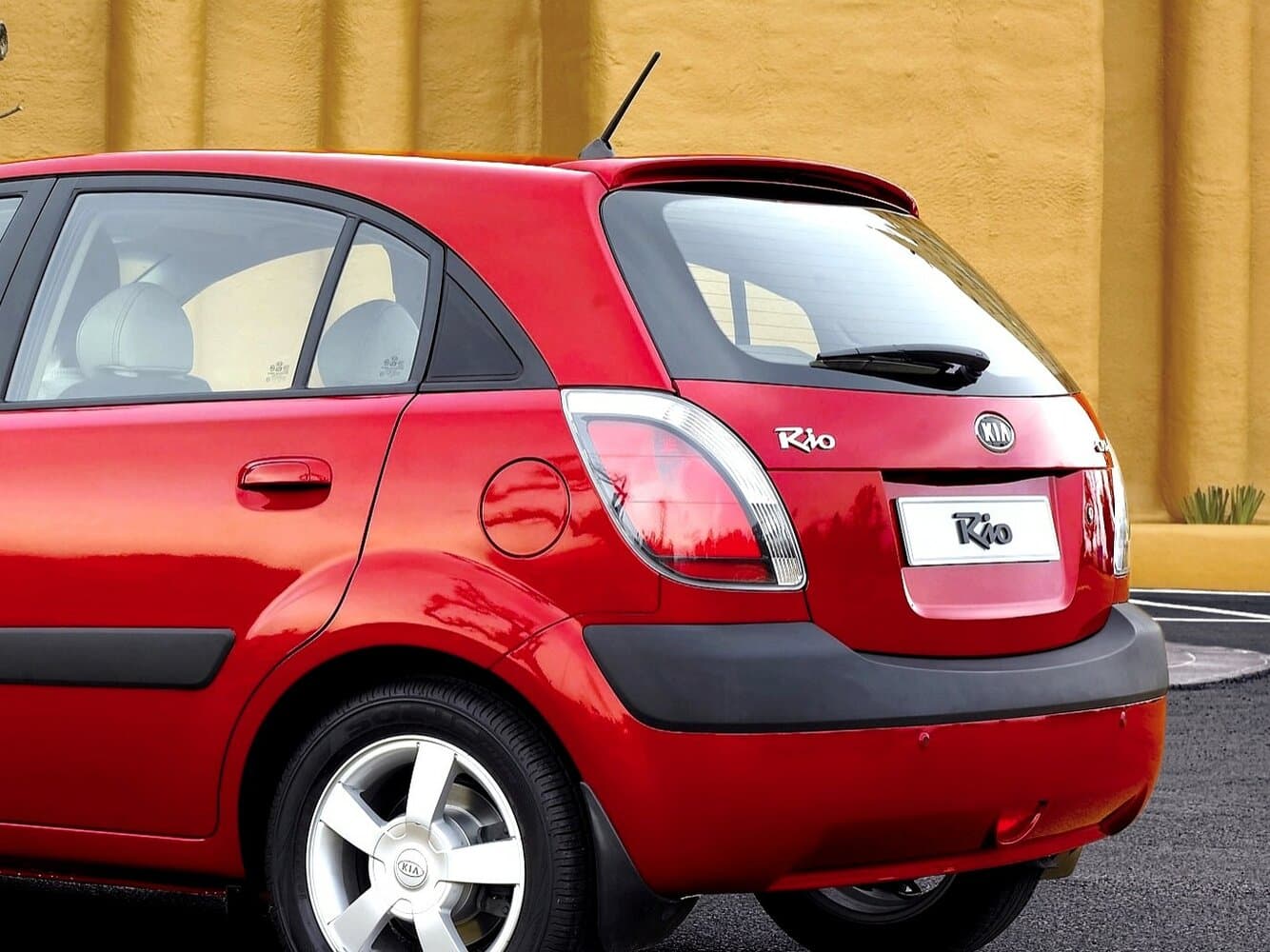 Kia Rio II Хэтчбек 5 дв., фото 10