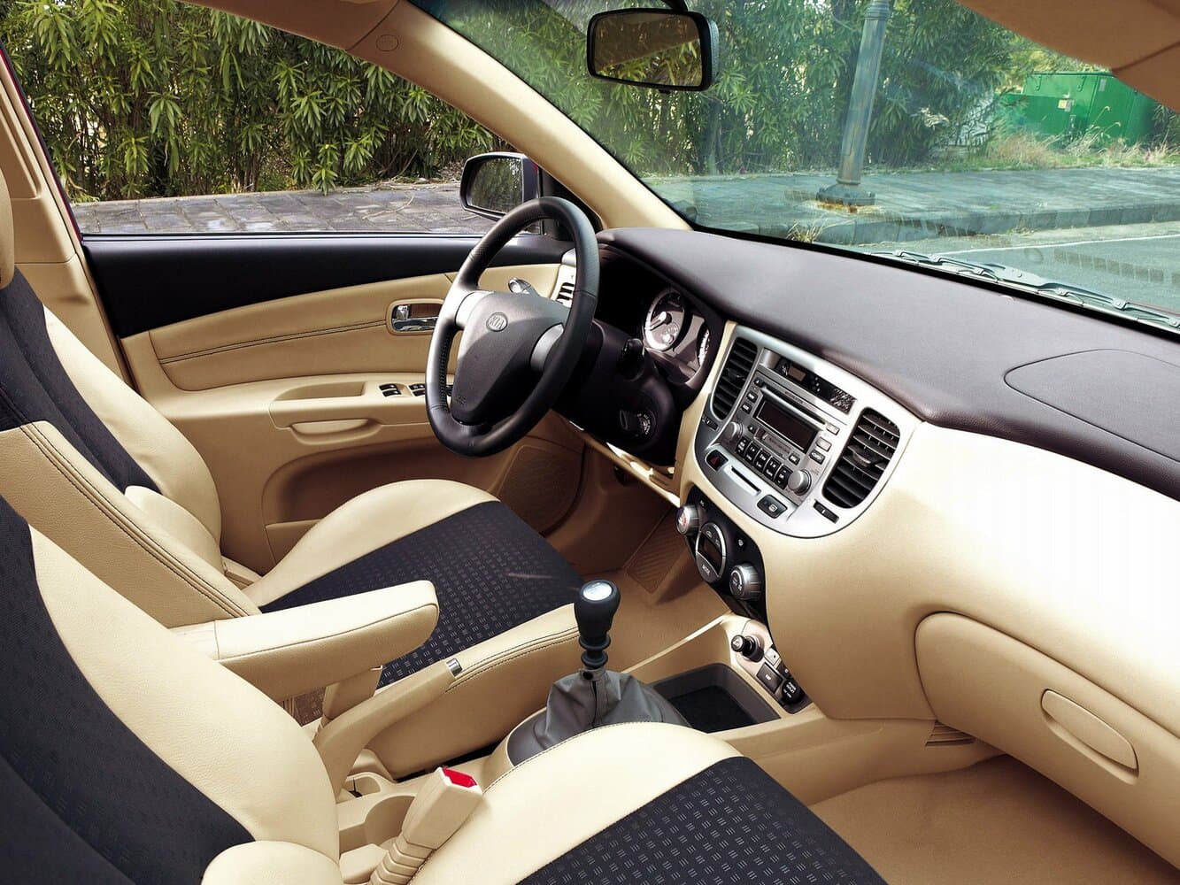 Kia Rio II Хэтчбек 5 дв., фото 7