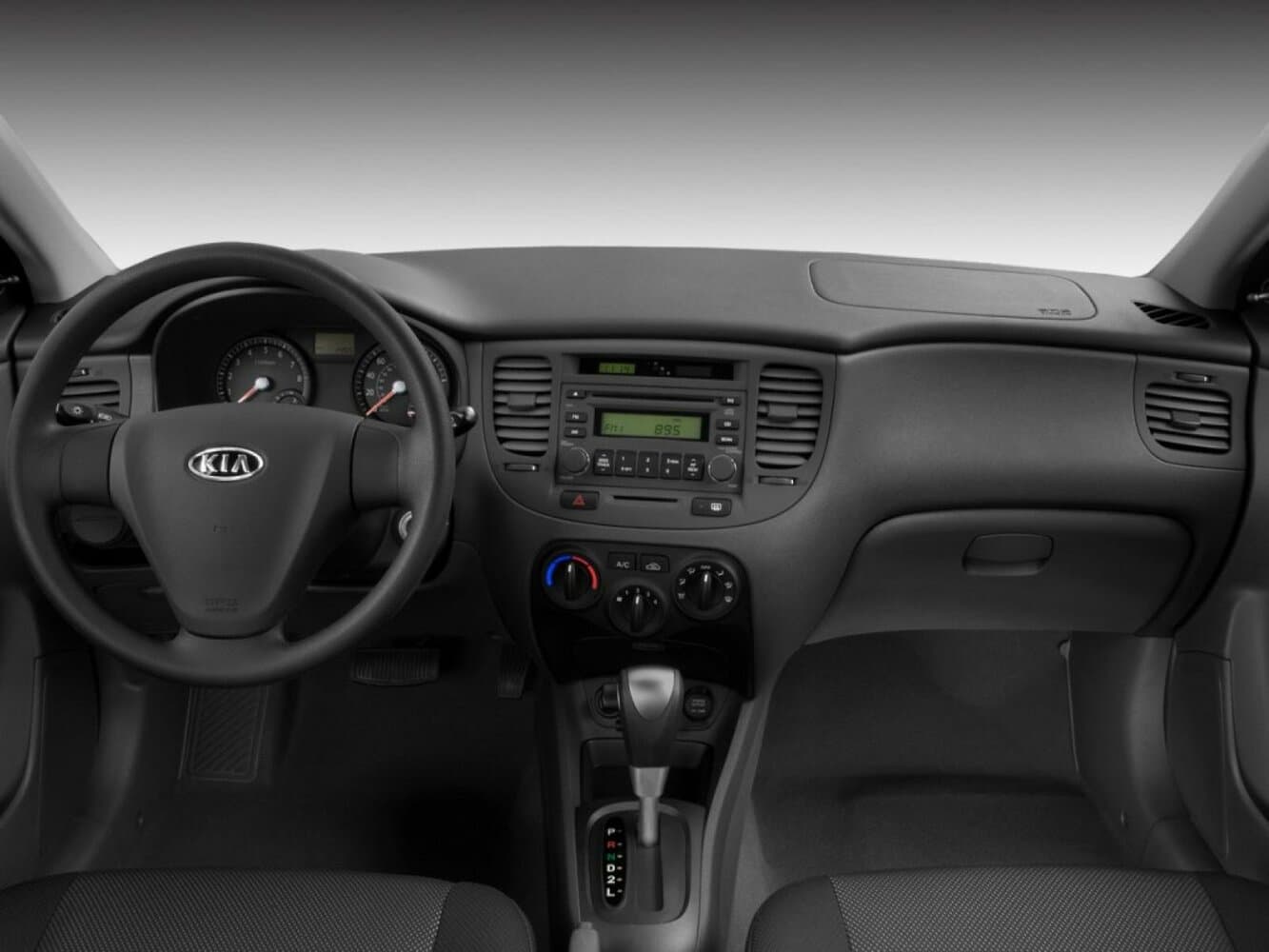 Kia Rio II Седан, фото 5