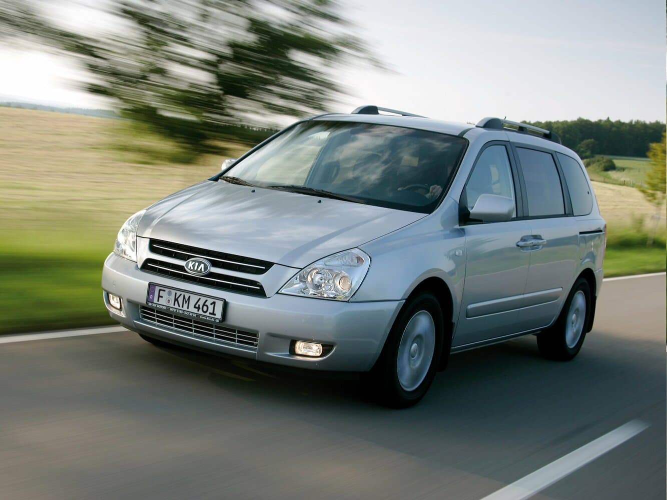 Kia Carnival II Минивэн