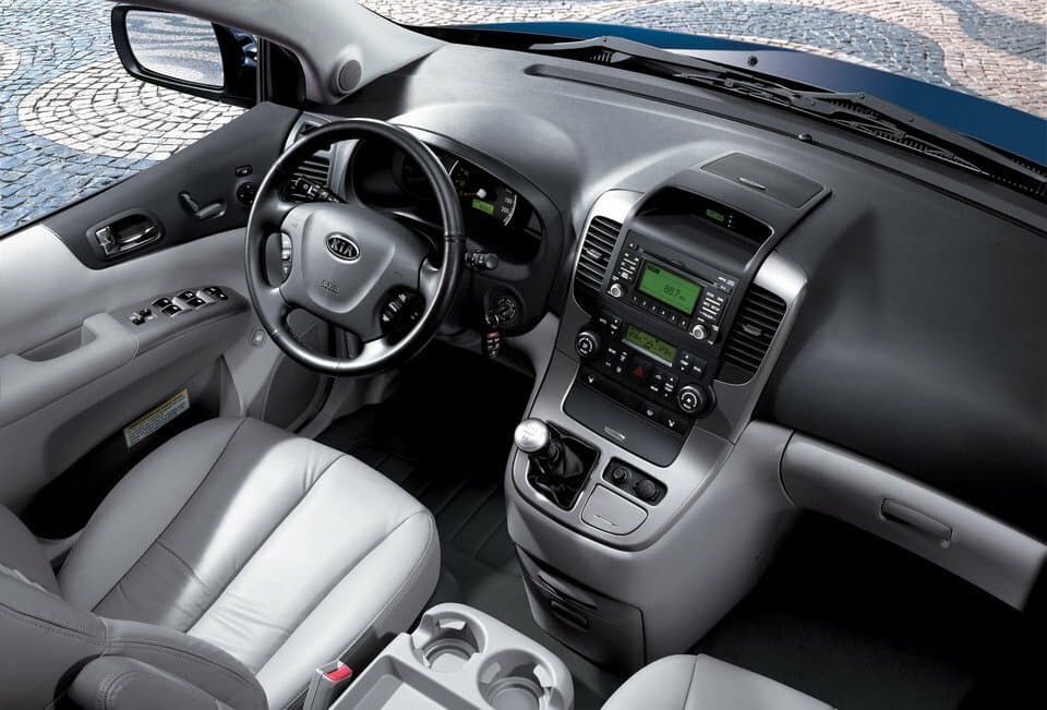 Kia Carnival II Минивэн, фото 5