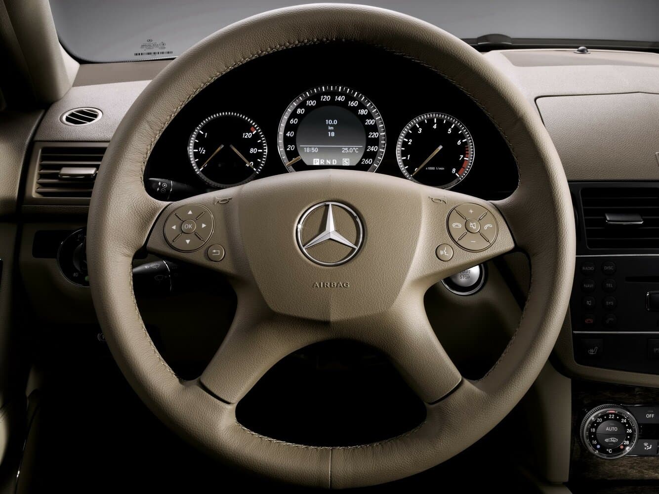 Mercedes-Benz C-Class III (W204) Седан, фото 10