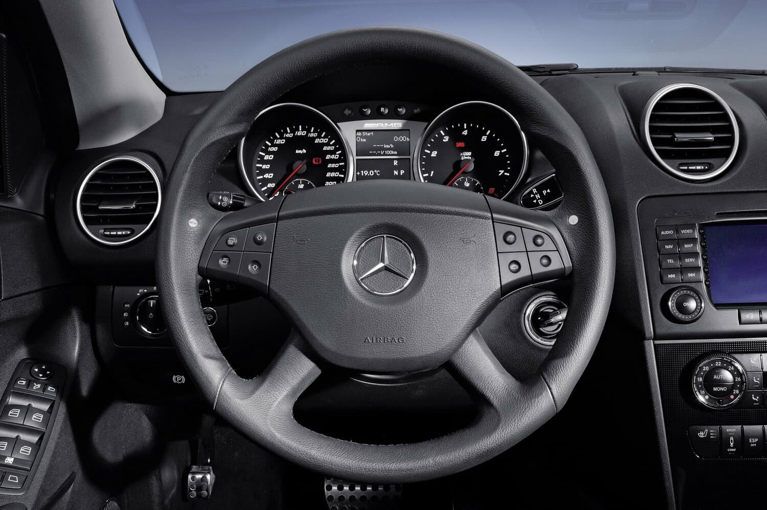 Mercedes-Benz M-Class AMG II (W164) Рестайлинг Внедорожник 5 дв., фото 10