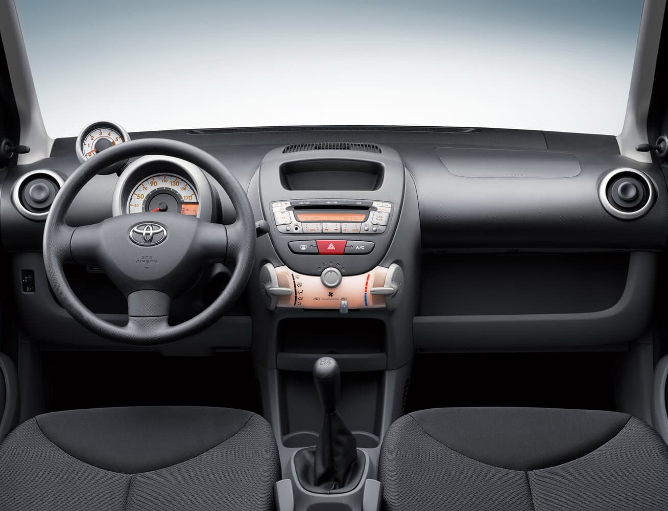 Toyota Aygo I Хэтчбек 5 дв., фото 6
