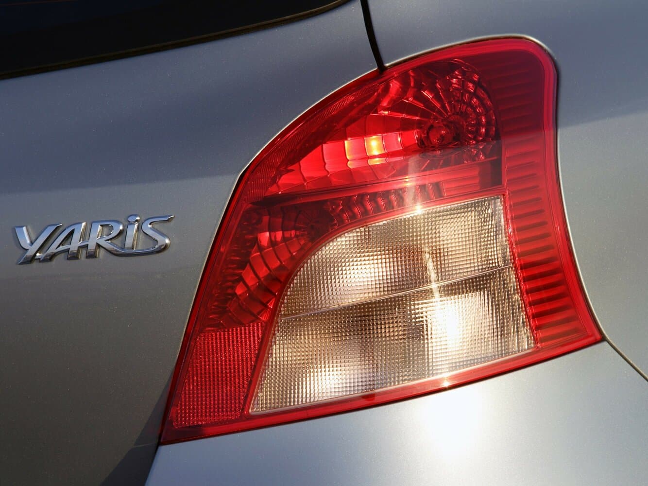 Toyota Yaris II Хэтчбек 3 дв., фото 11