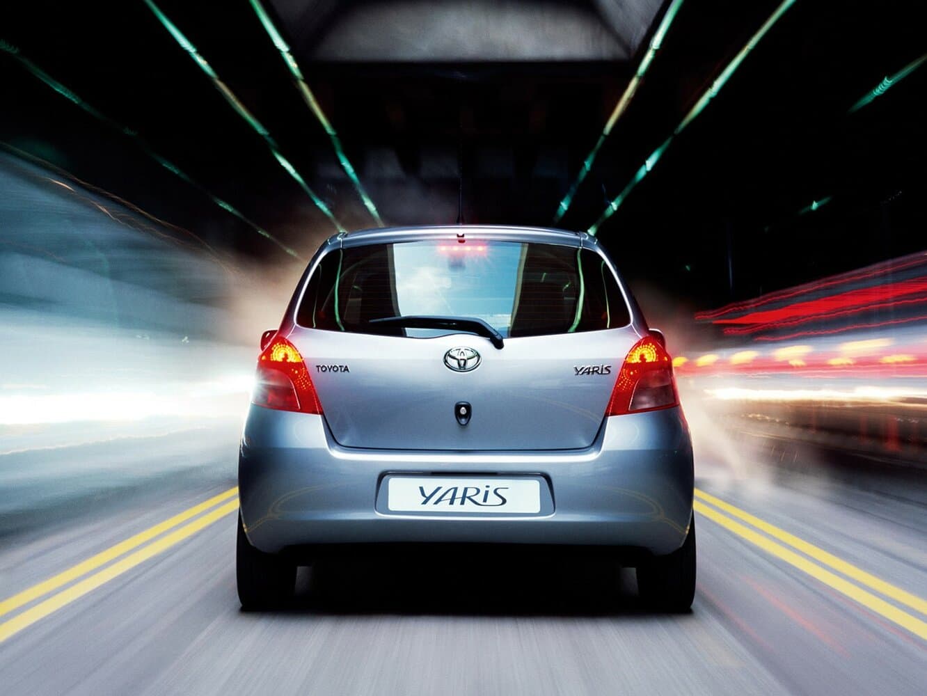Toyota Yaris II Хэтчбек 5 дв., фото 4