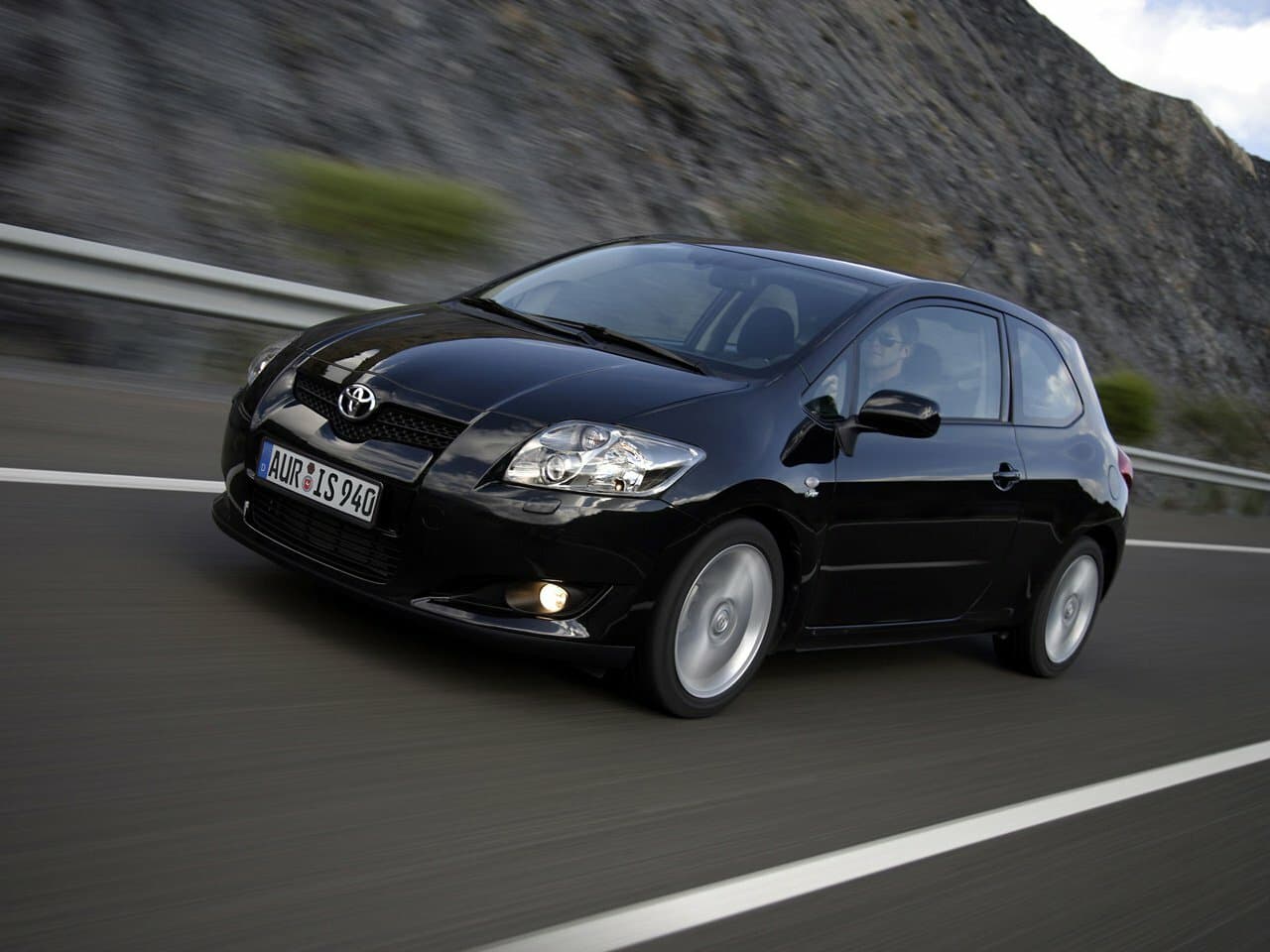 Toyota Auris I Хэтчбек 3 дв.