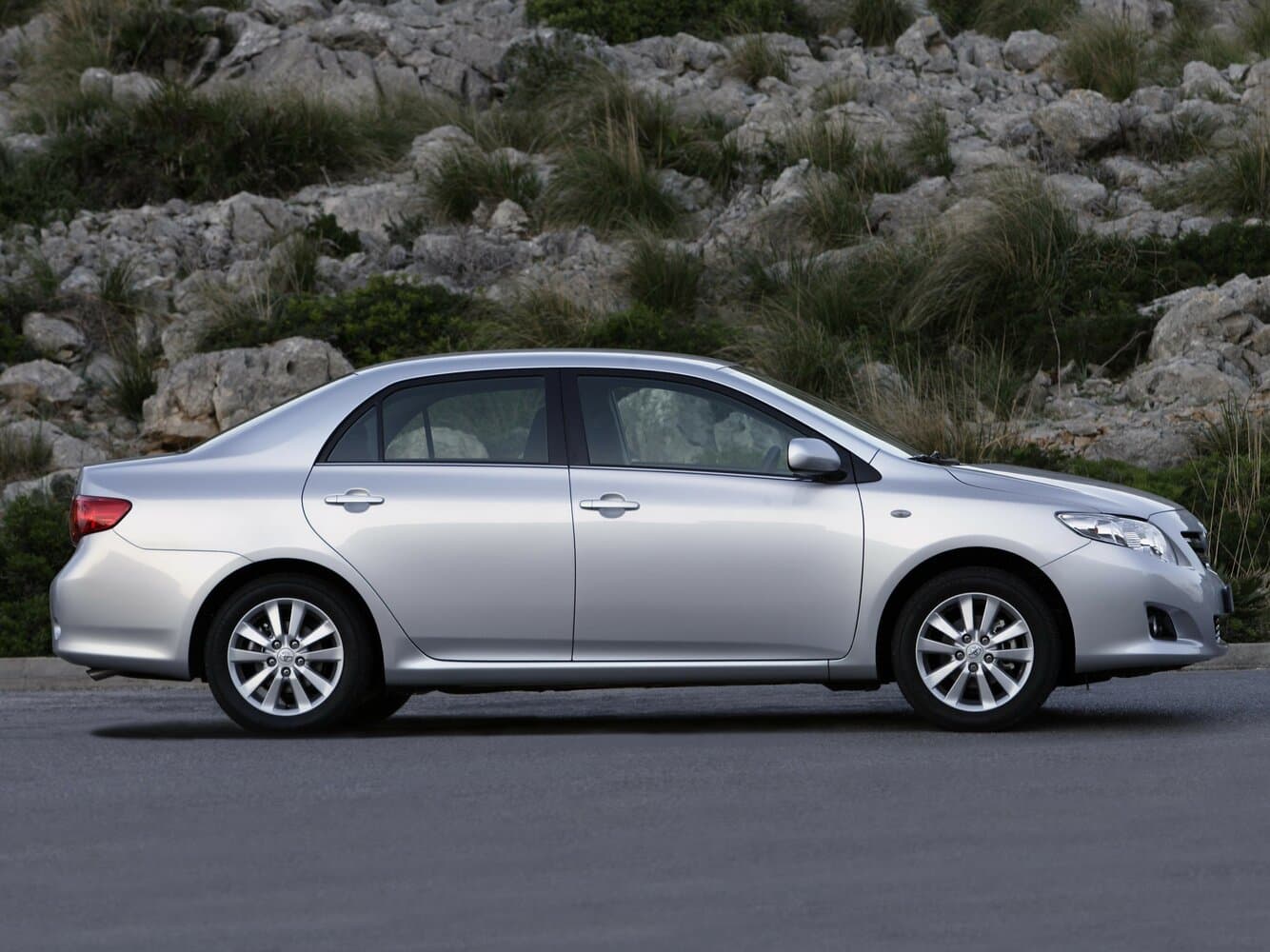 Toyota Corolla X (E140, E150) Седан, фото 2